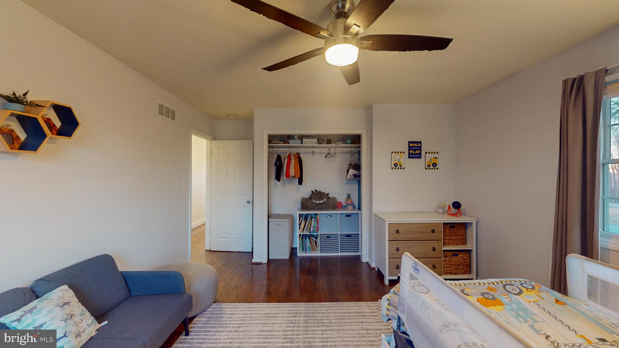 MADONNA MANOR - Residential