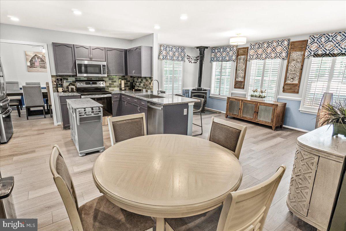 CANADA HILL - Residential