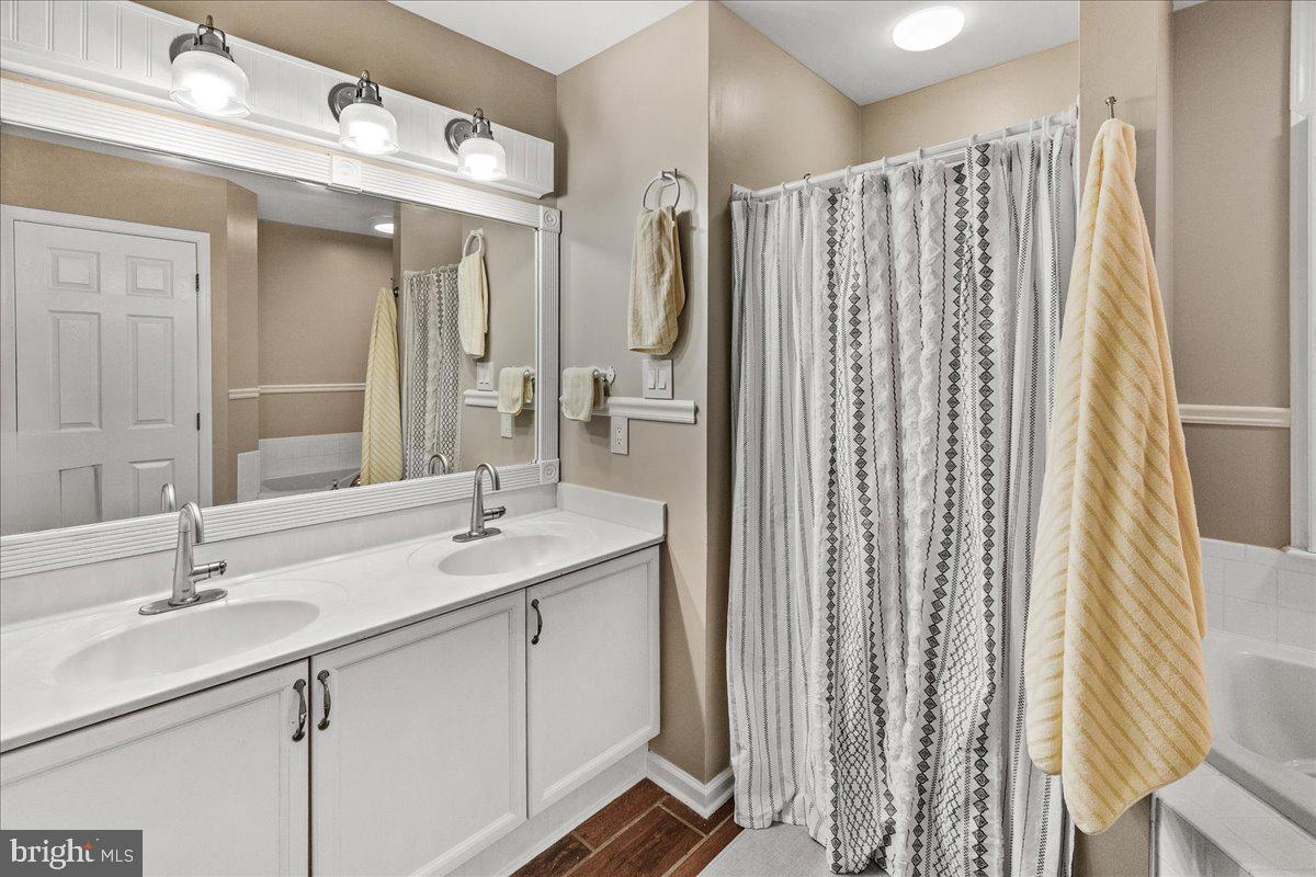 CANADA HILL - Residential