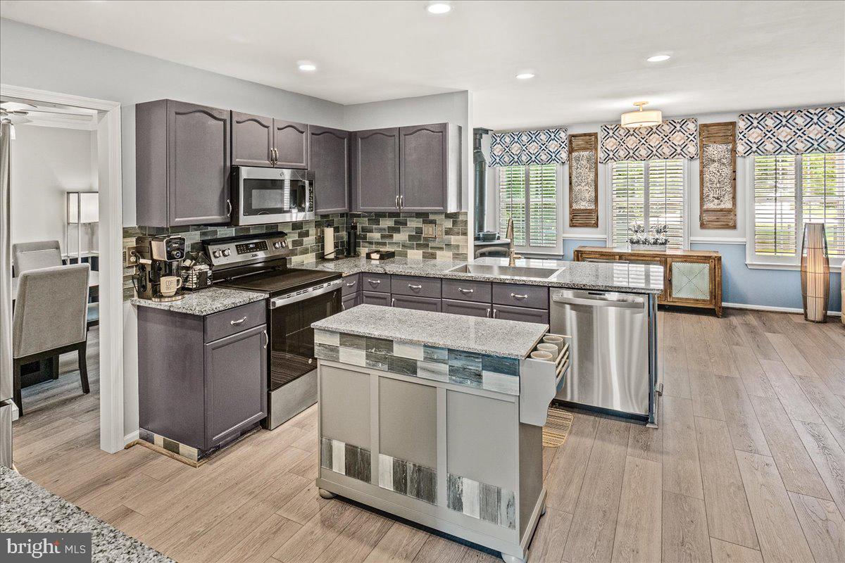 CANADA HILL - Residential