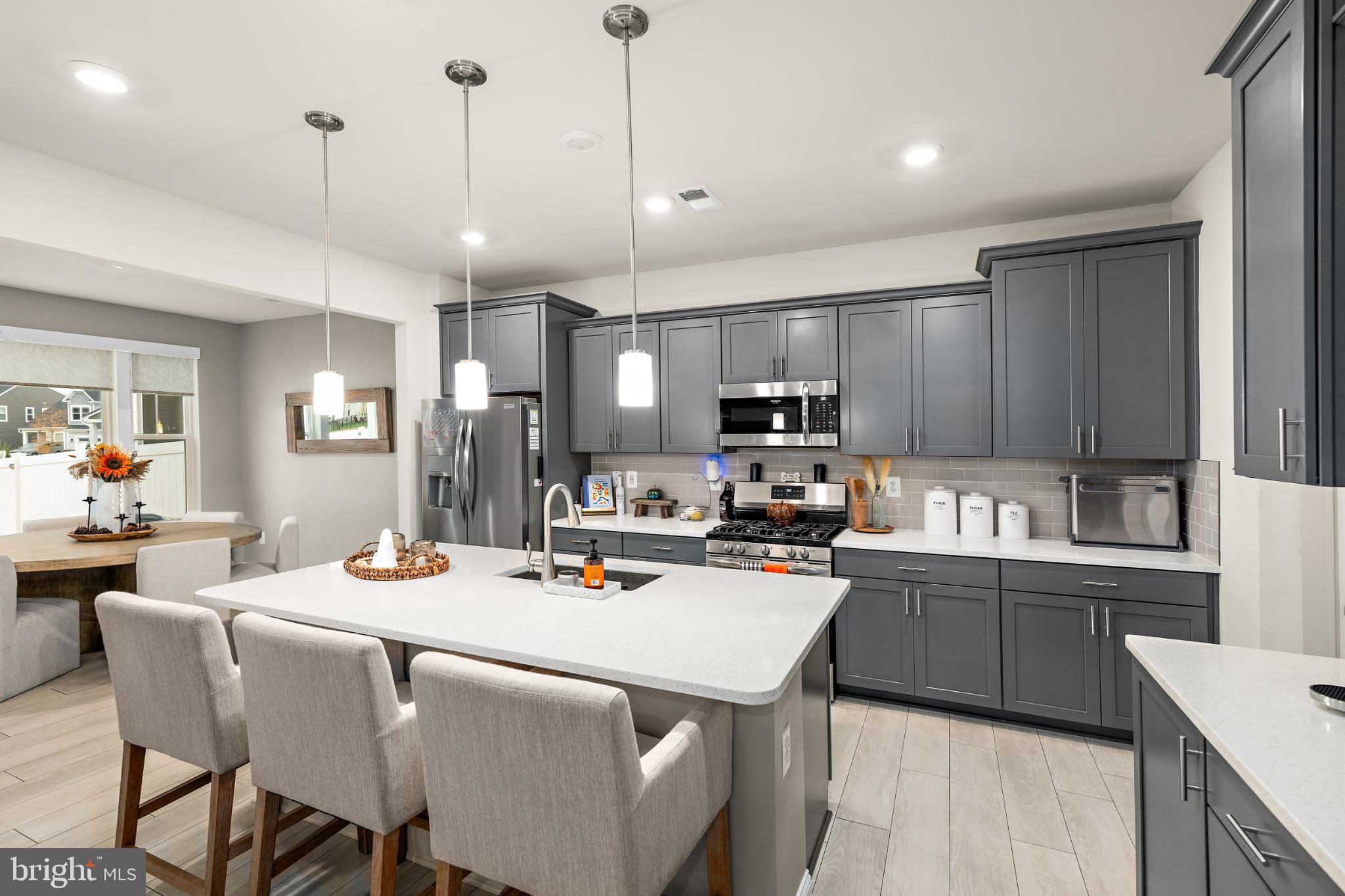 PLANTATION LAKES - Residential