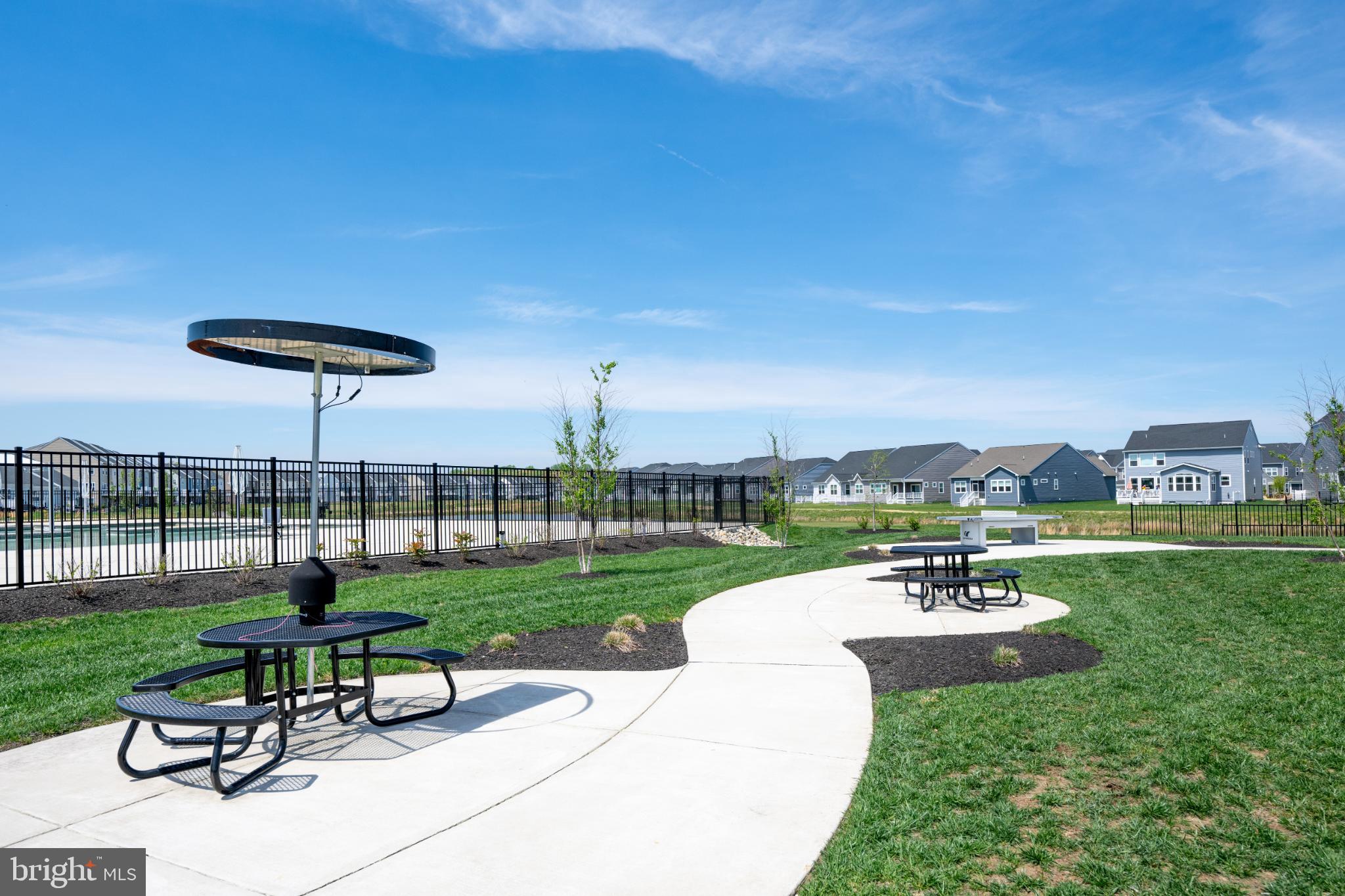 PLANTATION LAKES - Residential