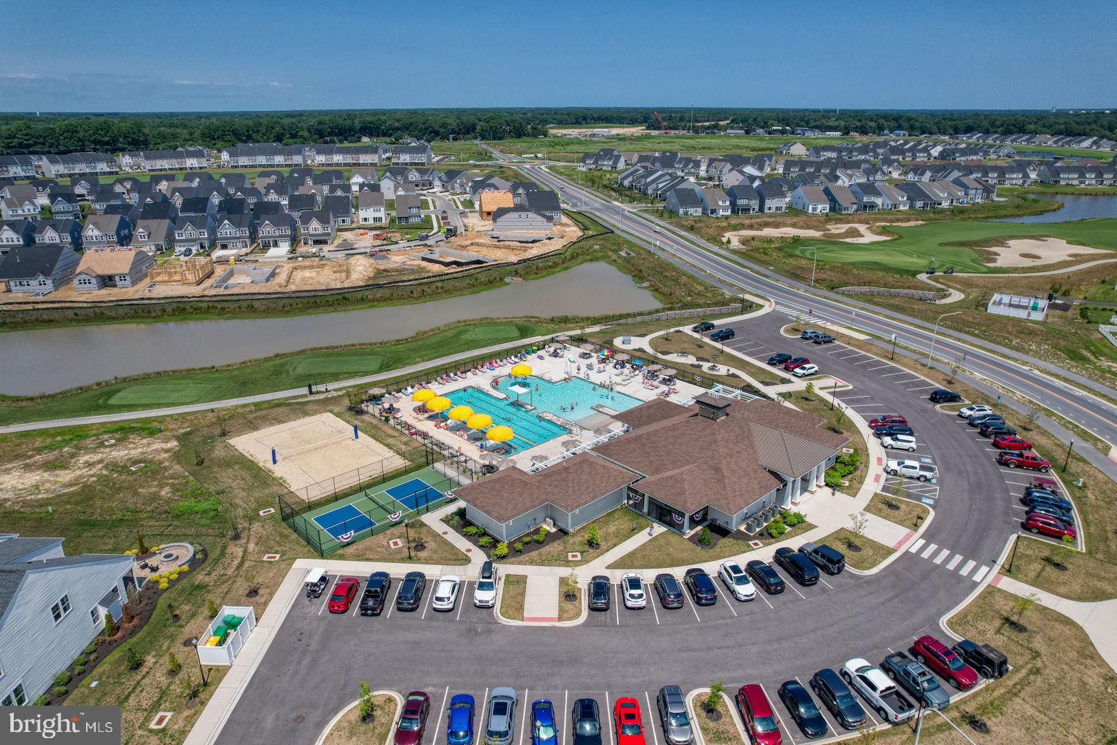 PLANTATION LAKES - Residential