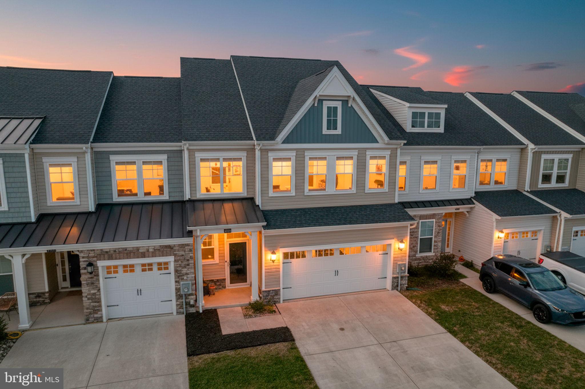 PLANTATION LAKES - Residential