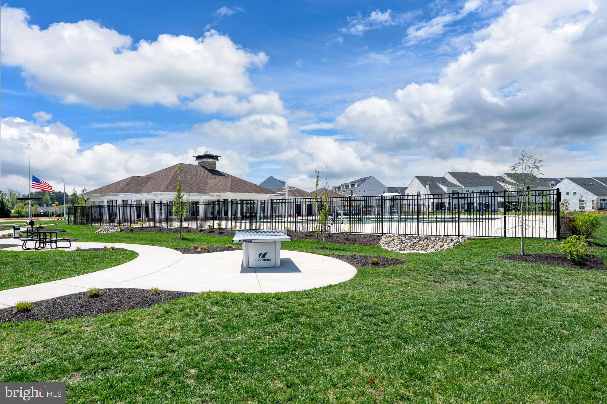 PLANTATION LAKES - Residential