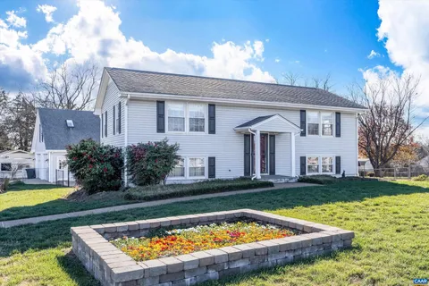 101 Deerwood Rd, Charlottesville, VA 22911 - MLS#: 659291