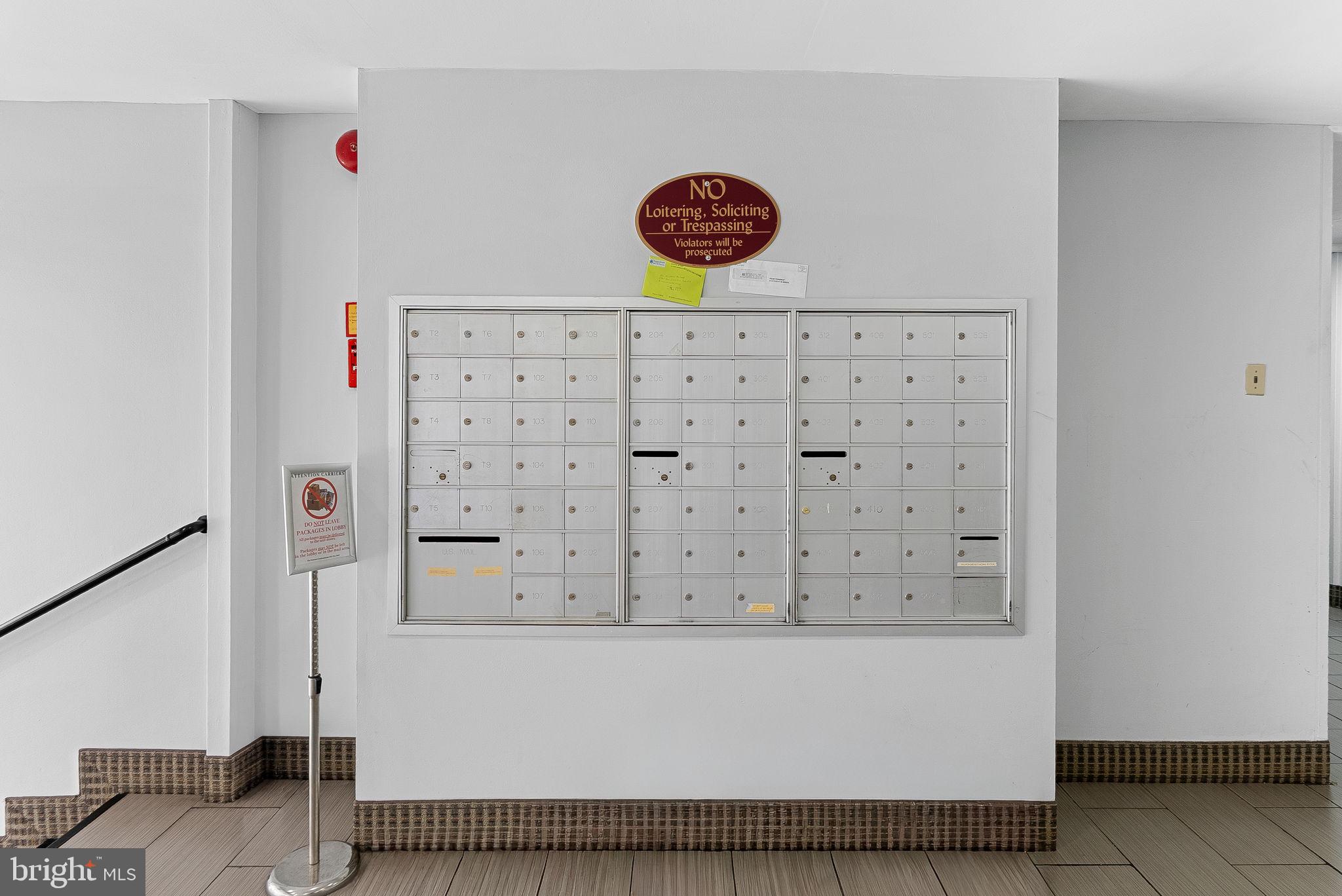 THE SEASONS - Residential