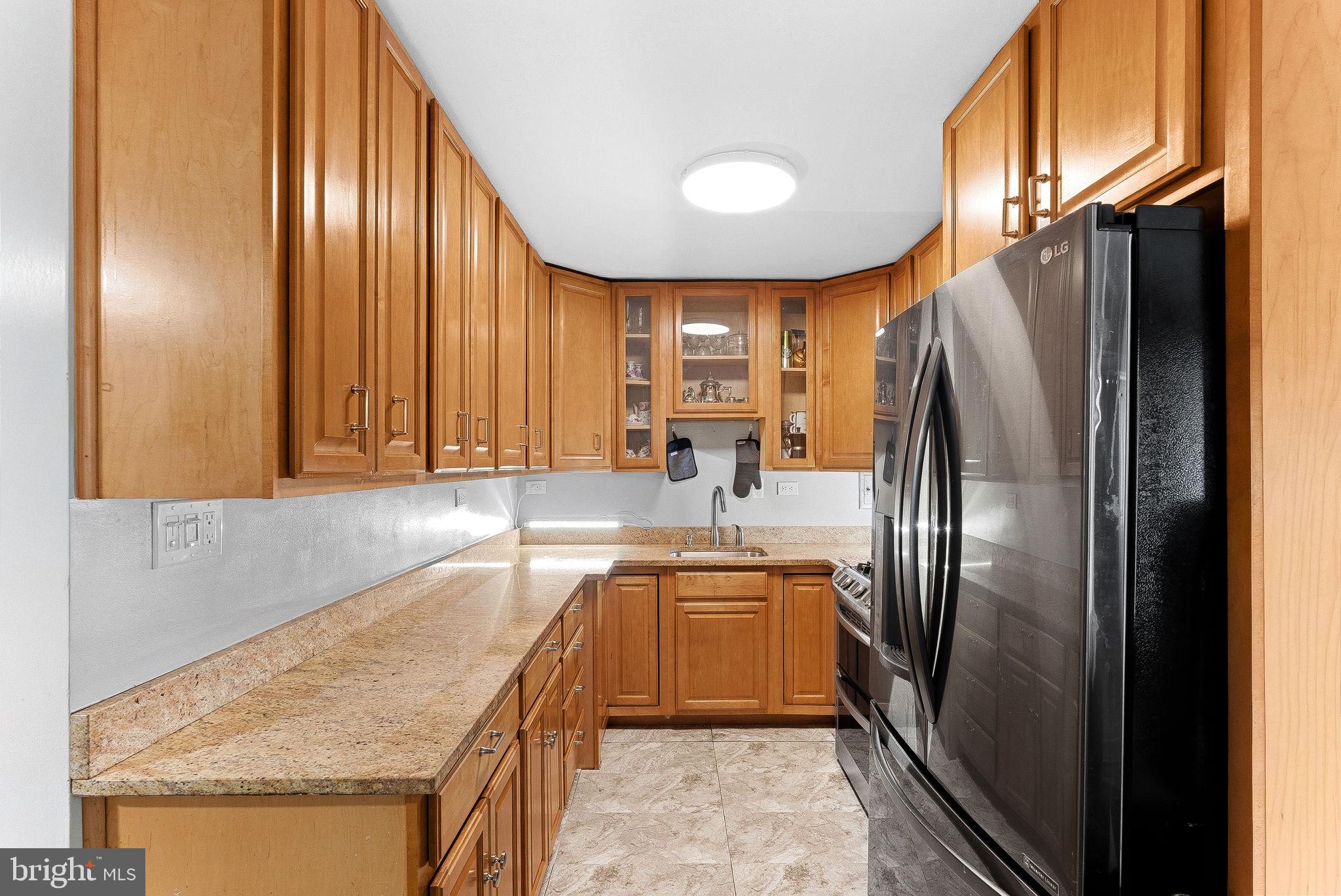 THE SEASONS - Residential