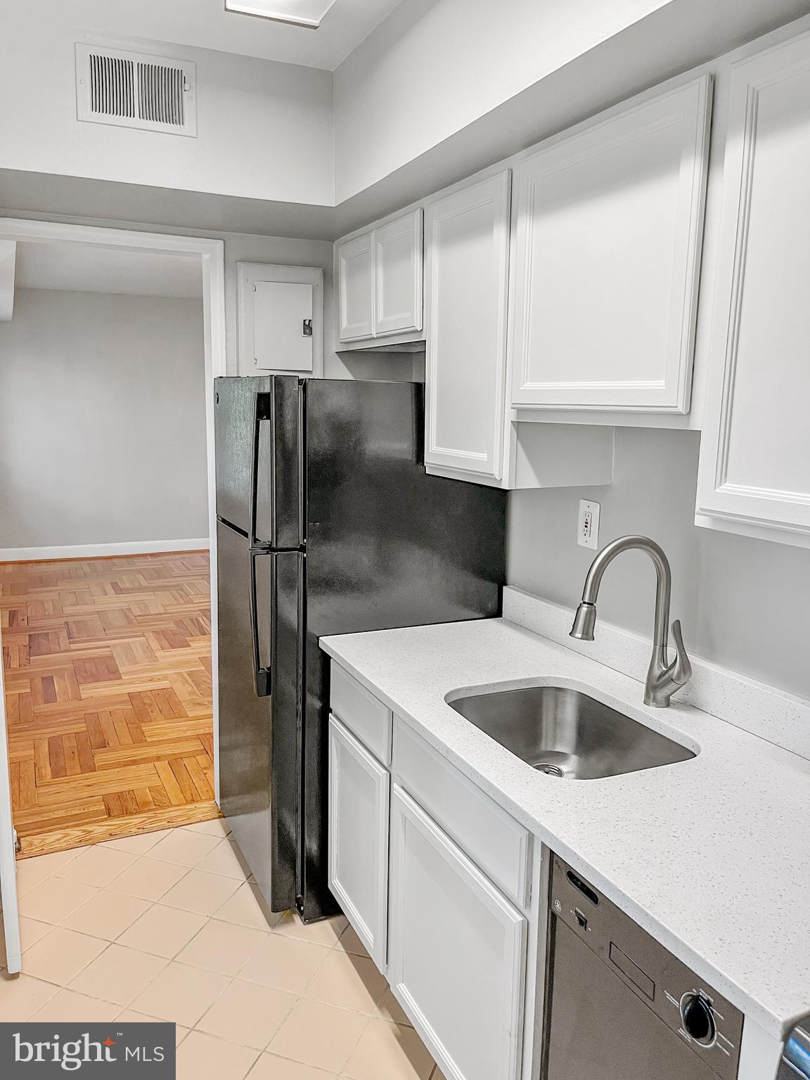 WESTMORELAND TERRACE - Residential Lease