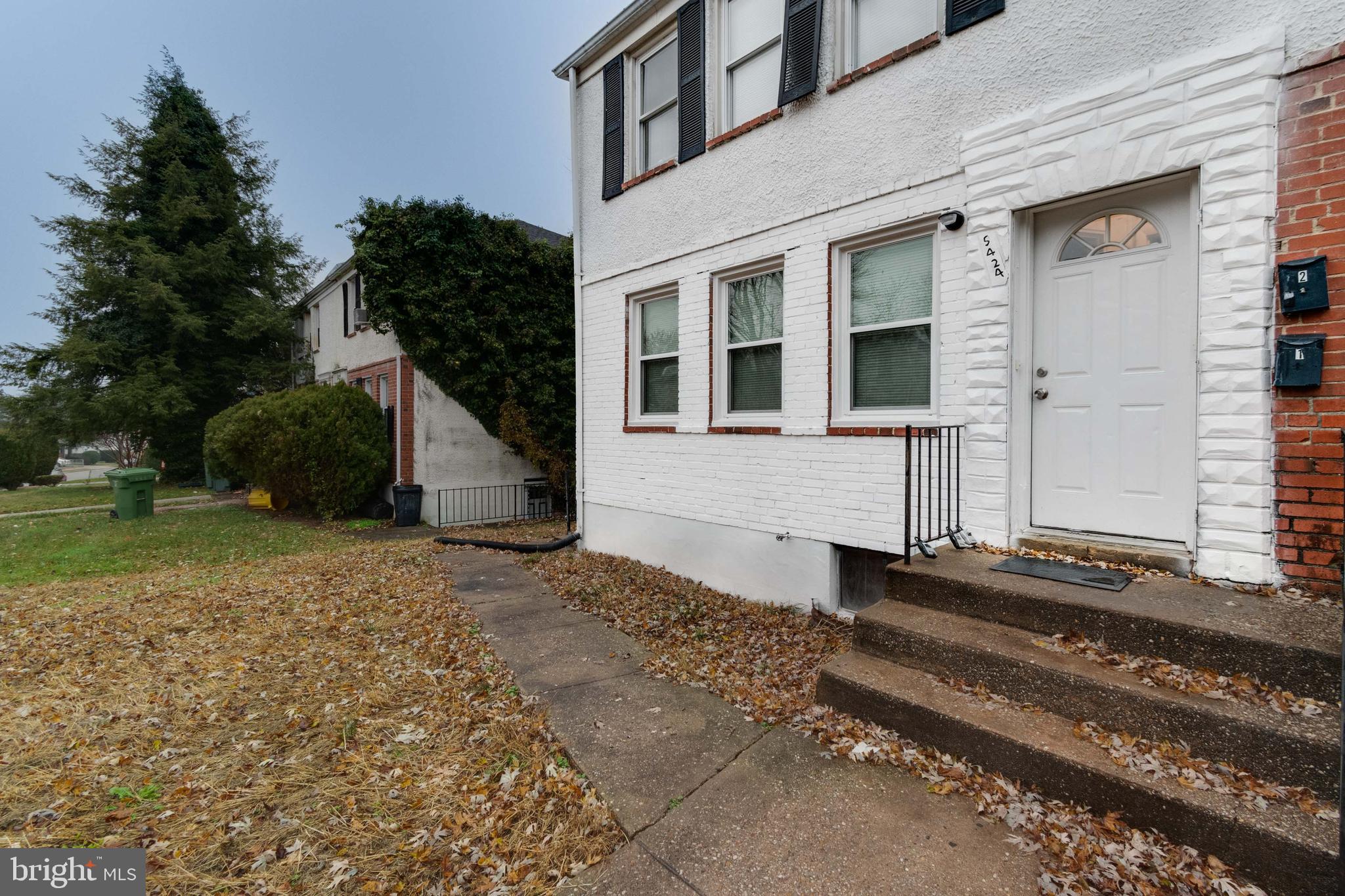 FRANKFORD - Residential Lease