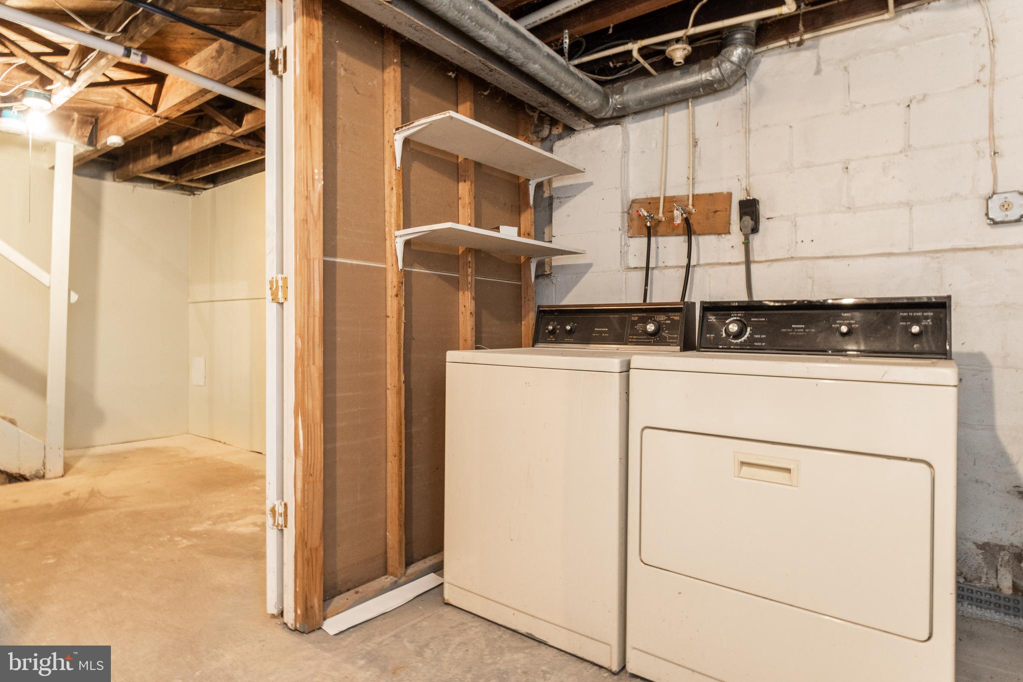 FRANKFORD - Residential Lease