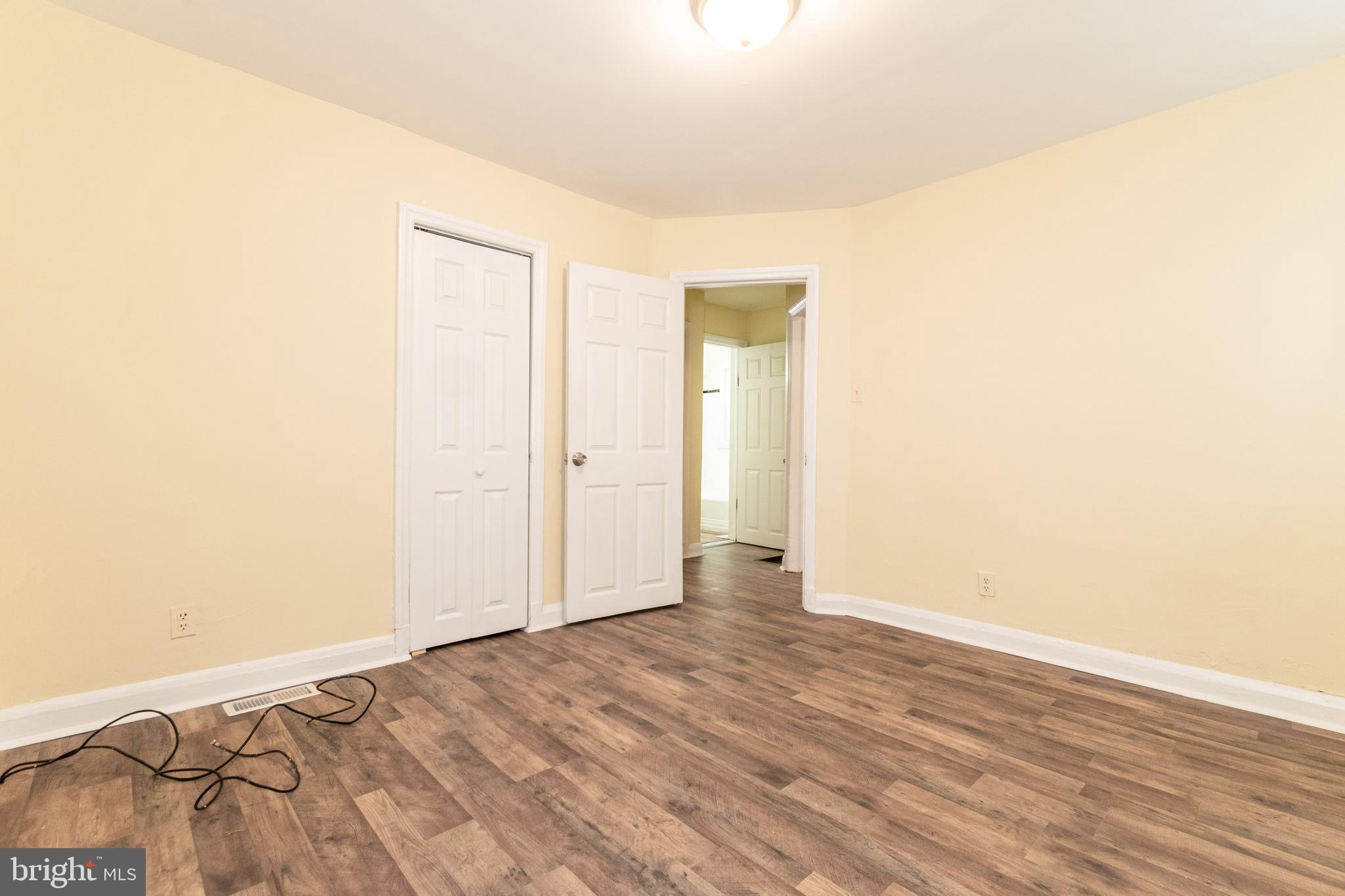 FRANKFORD - Residential Lease