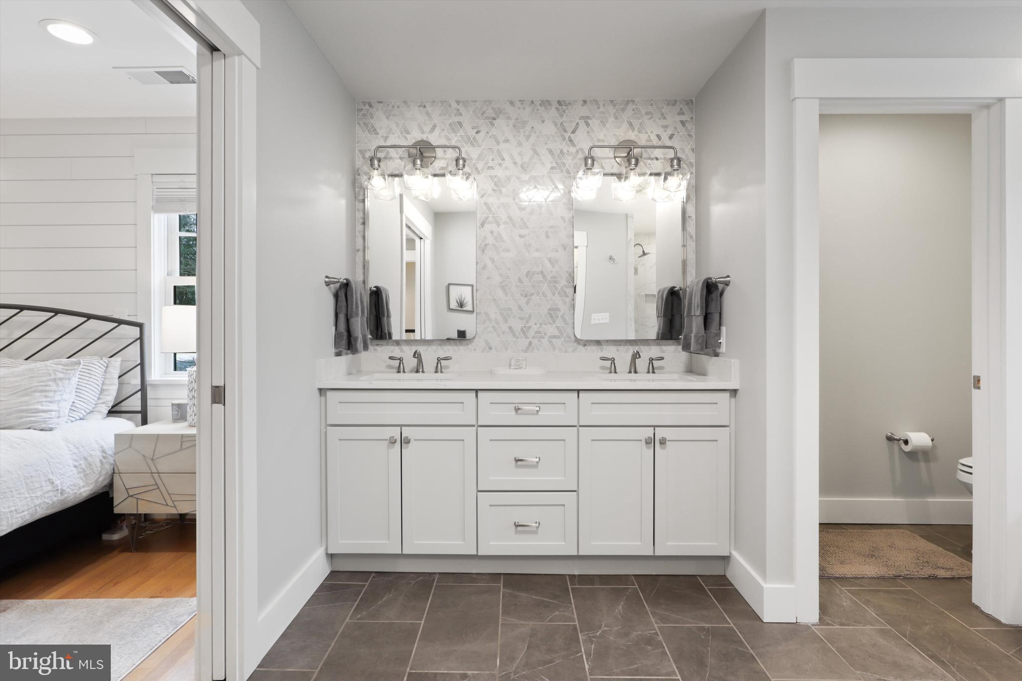 CHESTERBROOK WOODS - Residential