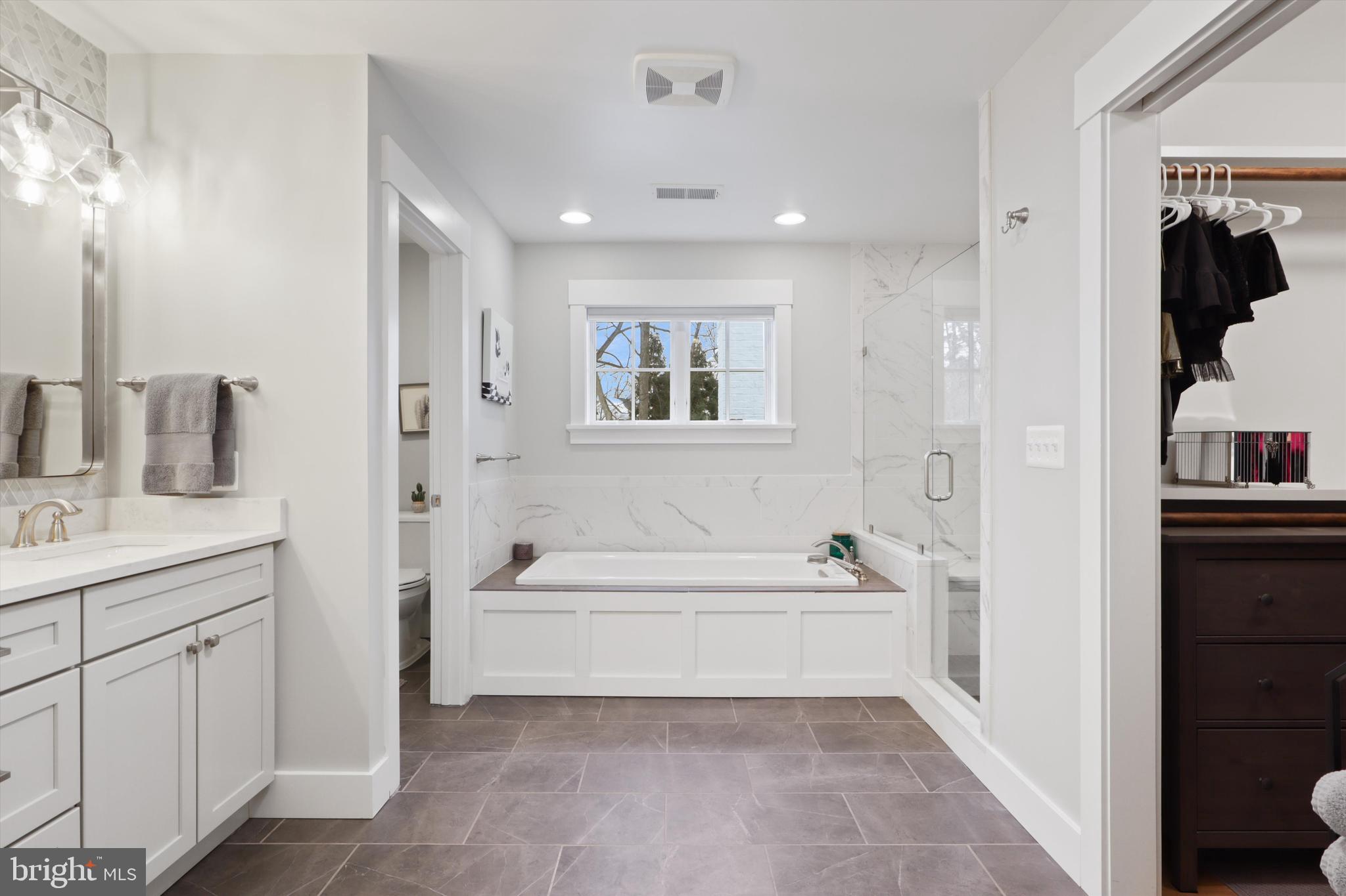 CHESTERBROOK WOODS - Residential