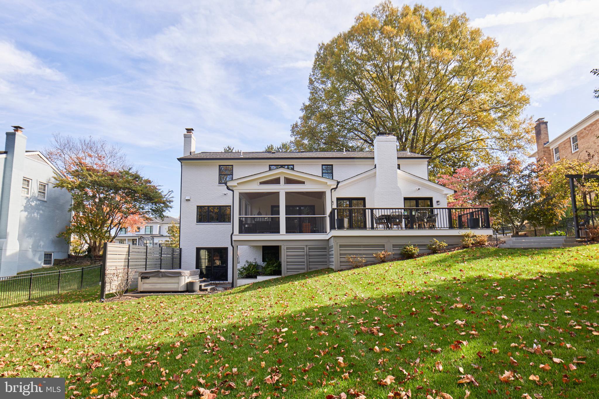 CHESTERBROOK WOODS - Residential