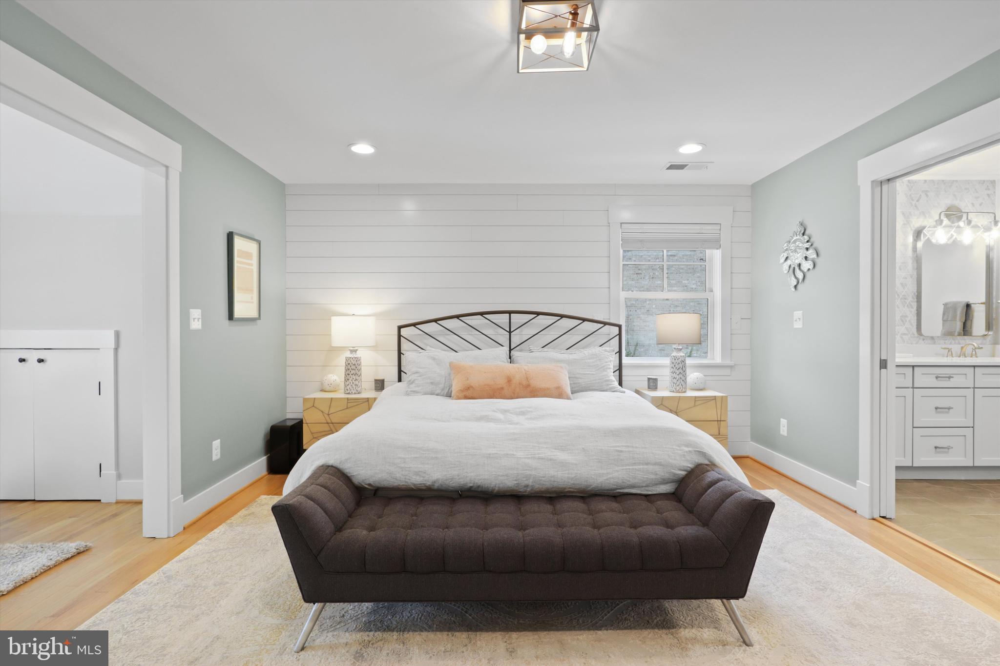 CHESTERBROOK WOODS - Residential