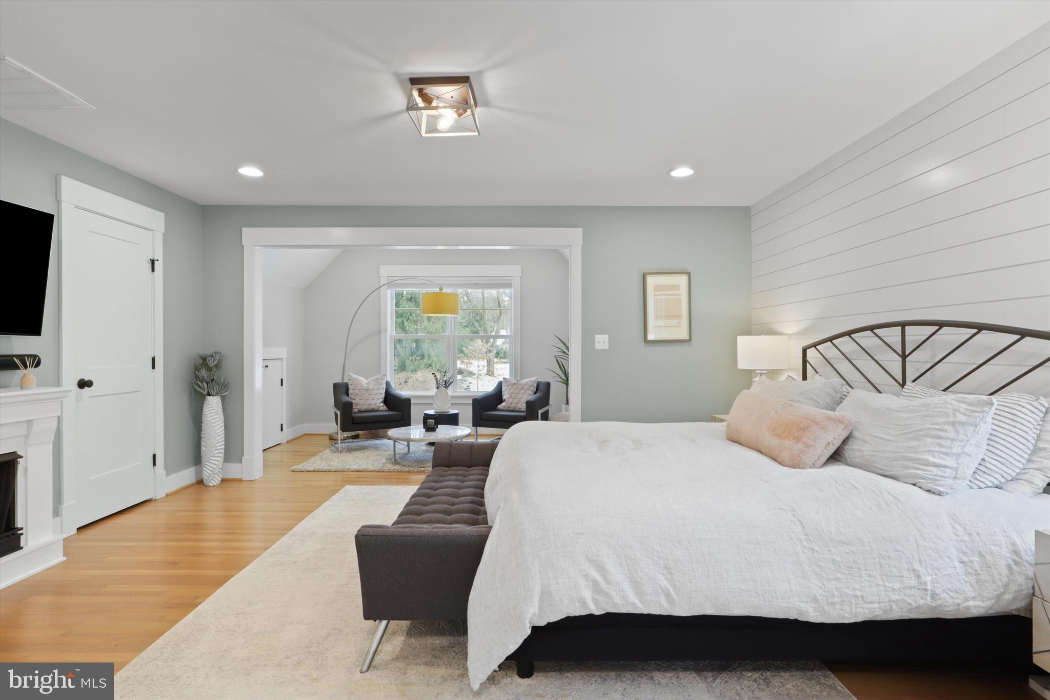 CHESTERBROOK WOODS - Residential