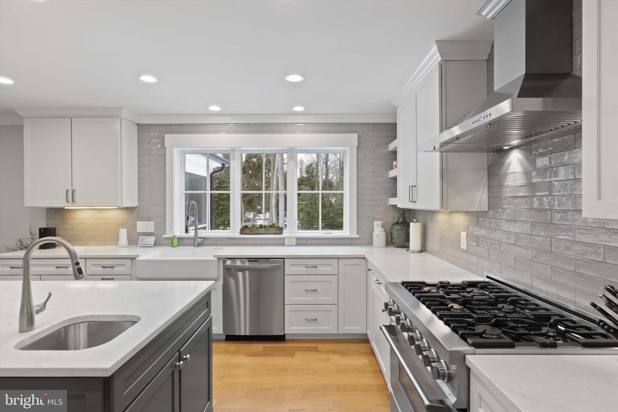 CHESTERBROOK WOODS - Residential