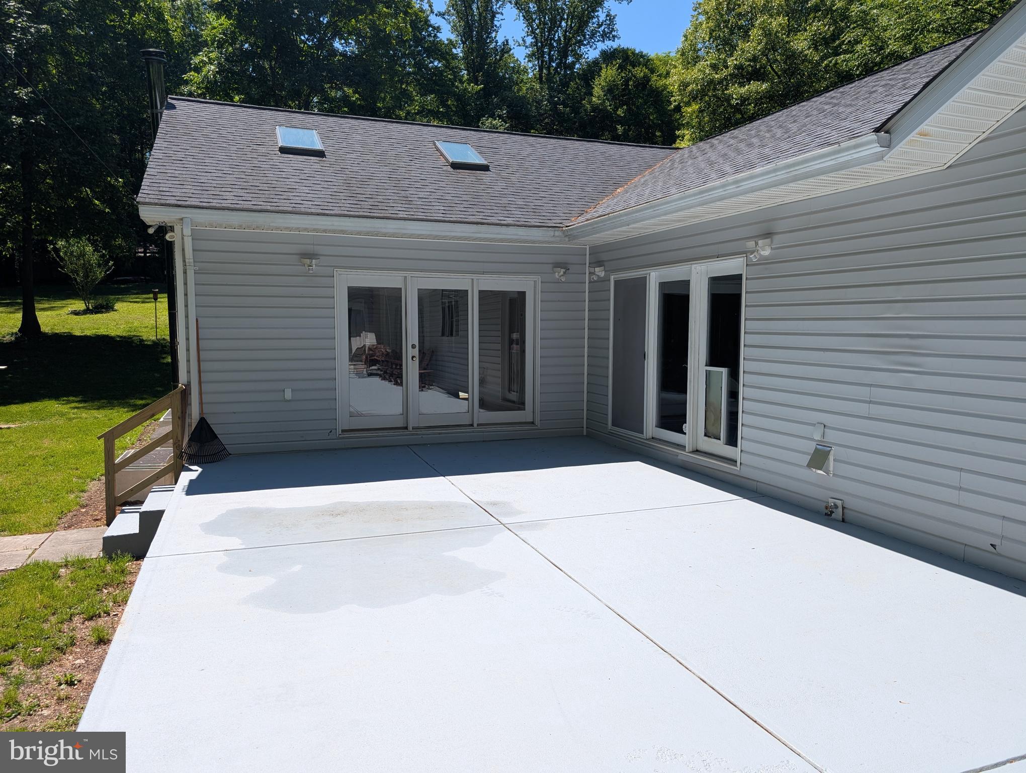 OLNEY OUTSIDE - Residential