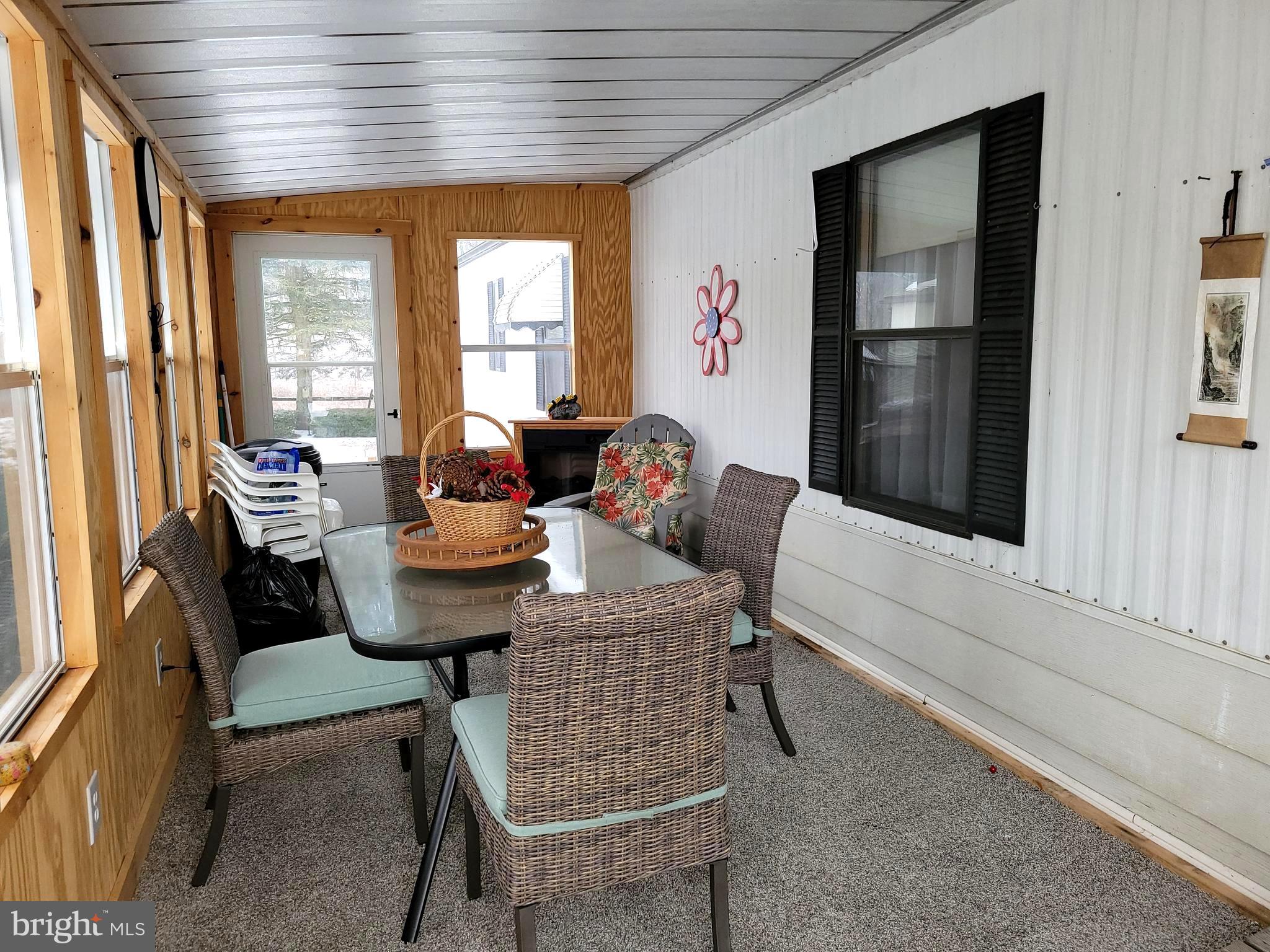 IRISH CREEK VILLAGE - Residential