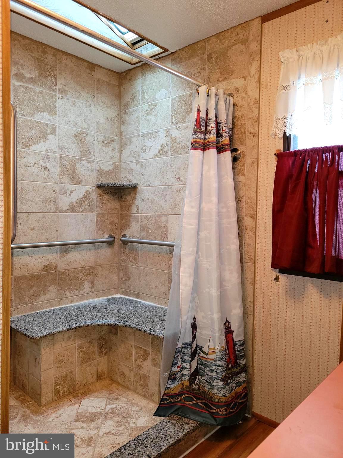 IRISH CREEK VILLAGE - Residential