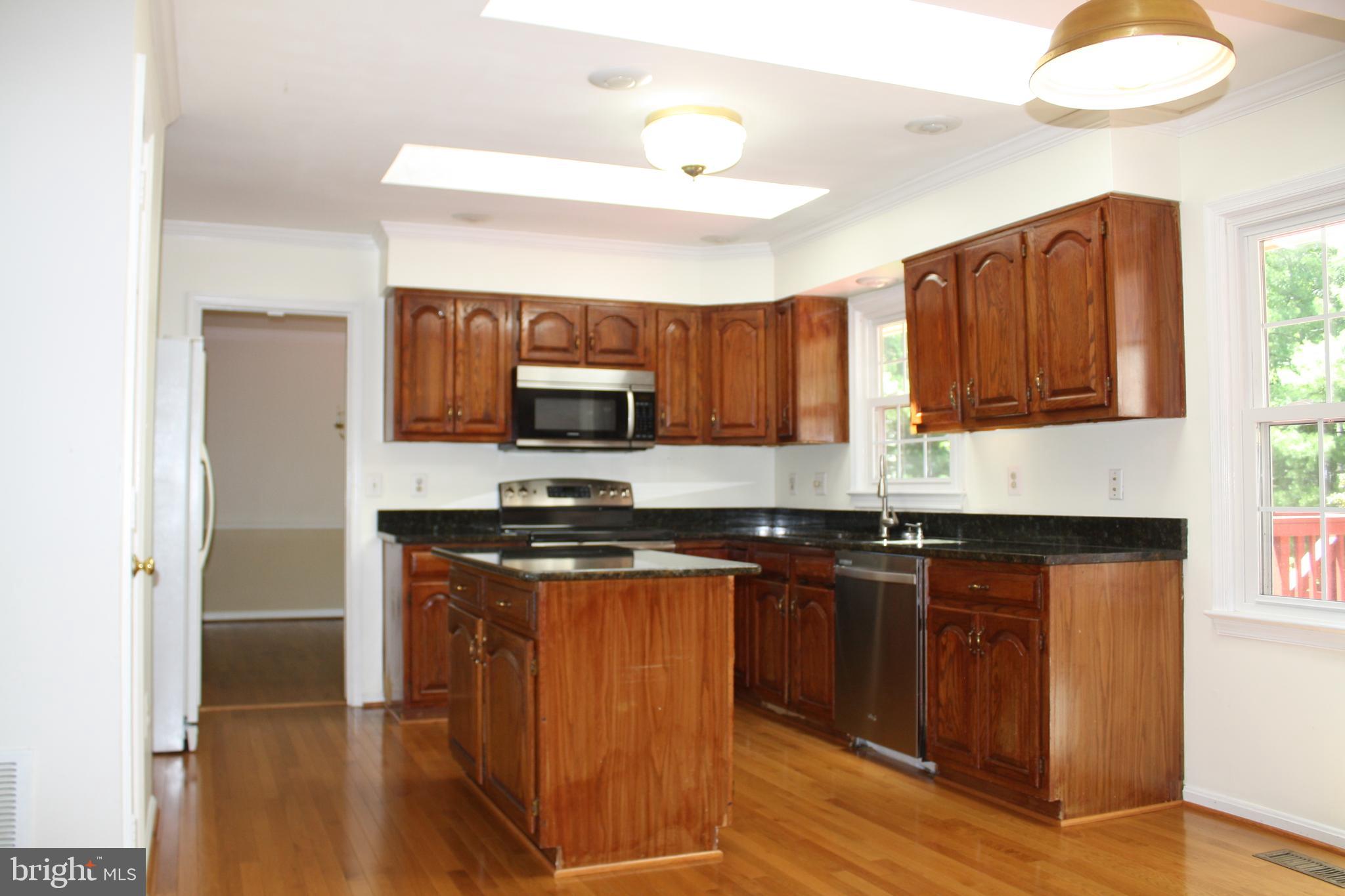 COUNTRYSIDE PROFESSIONAL - Residential Lease