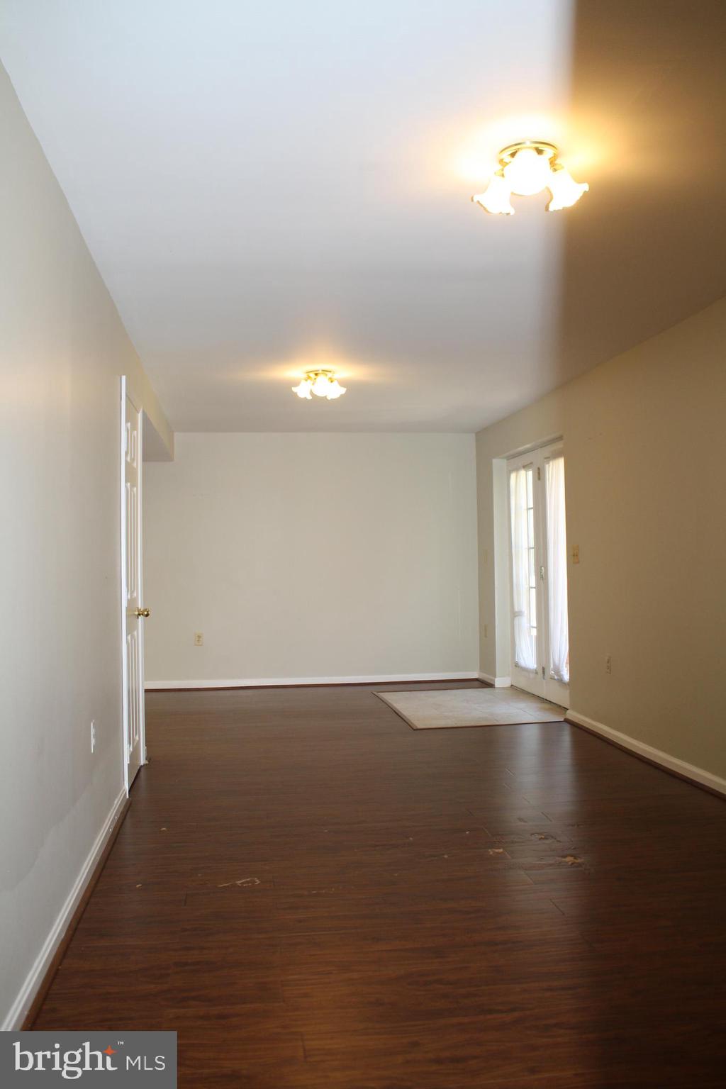 COUNTRYSIDE PROFESSIONAL - Residential Lease