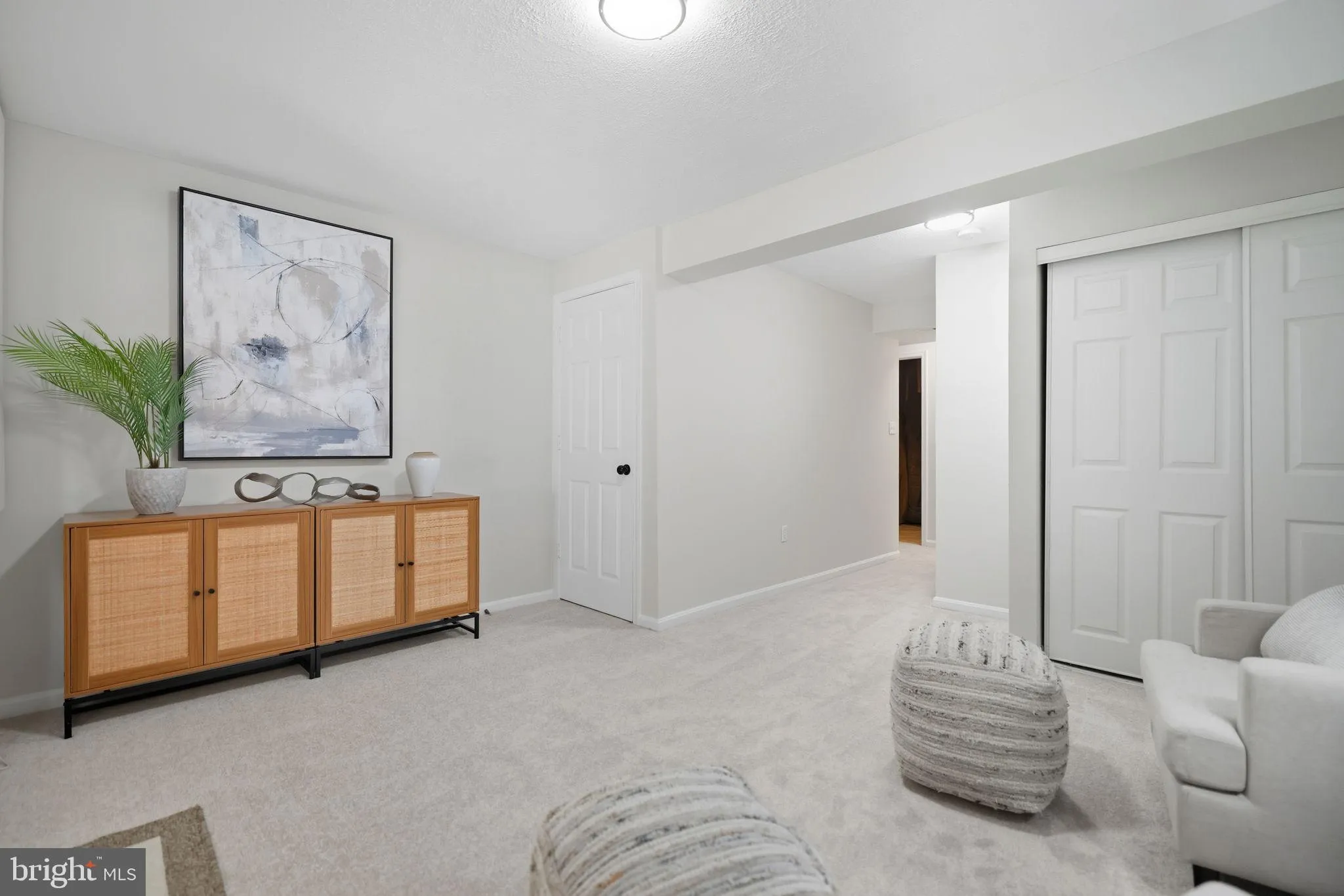 Lorton, Virginia 22079, United States, 2 Bedrooms Bedrooms, ,3 BathroomsBathrooms,Residential,Pending,230916