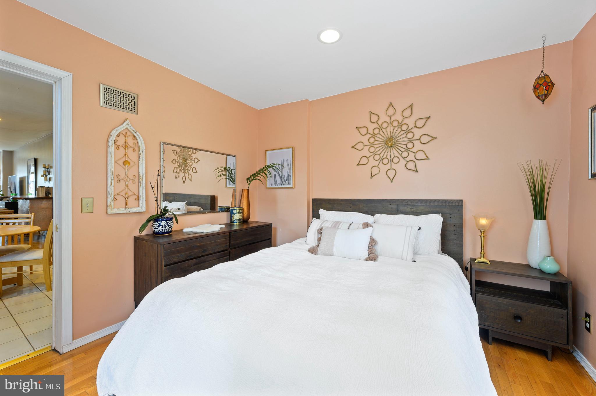 OLDE KENSINGTON - Residential Income