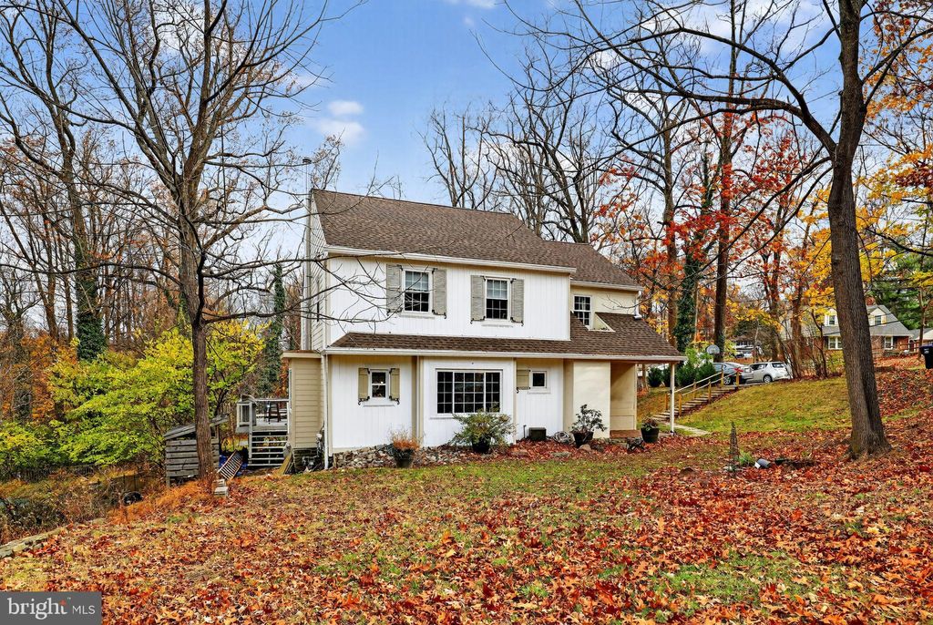 Photo of 575 W Valley Road, WAYNE, PA 19087 (MLS # PACT2113806)