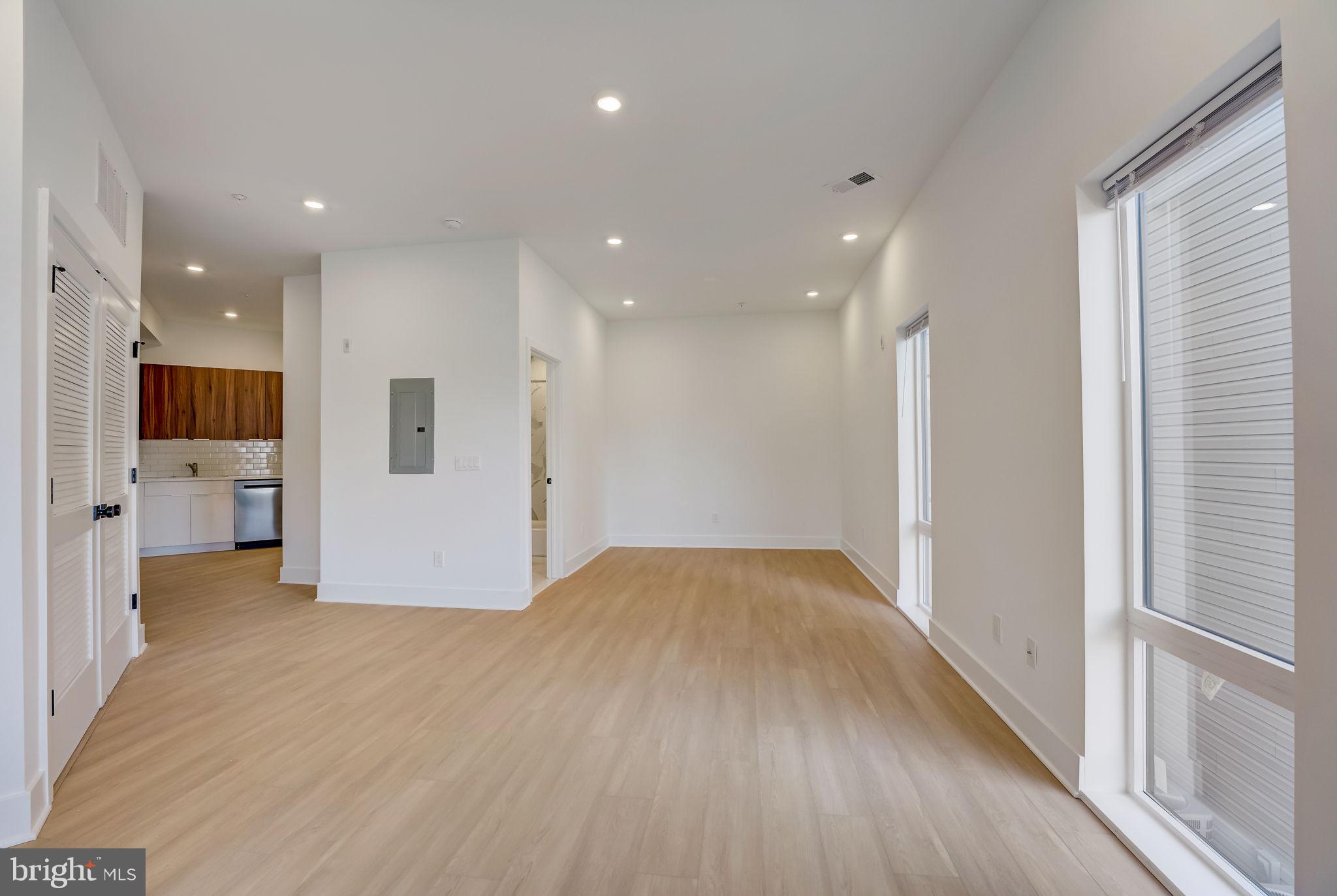 4200 LANCASTER AVENUE 204