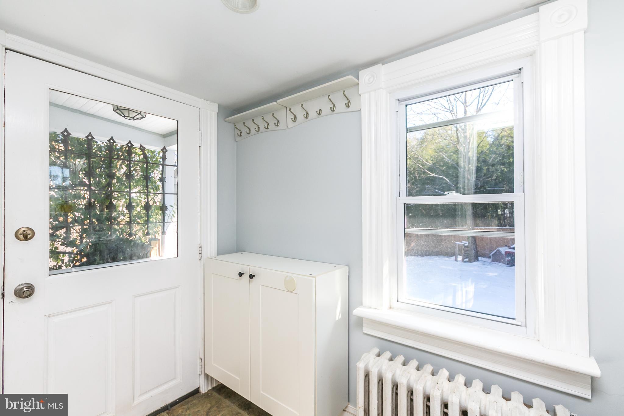 LAURAVILLE HISTORIC DISTRICT - Residential