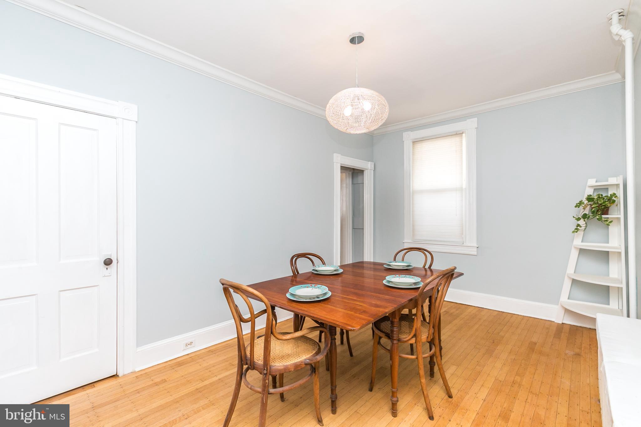 LAURAVILLE HISTORIC DISTRICT - Residential