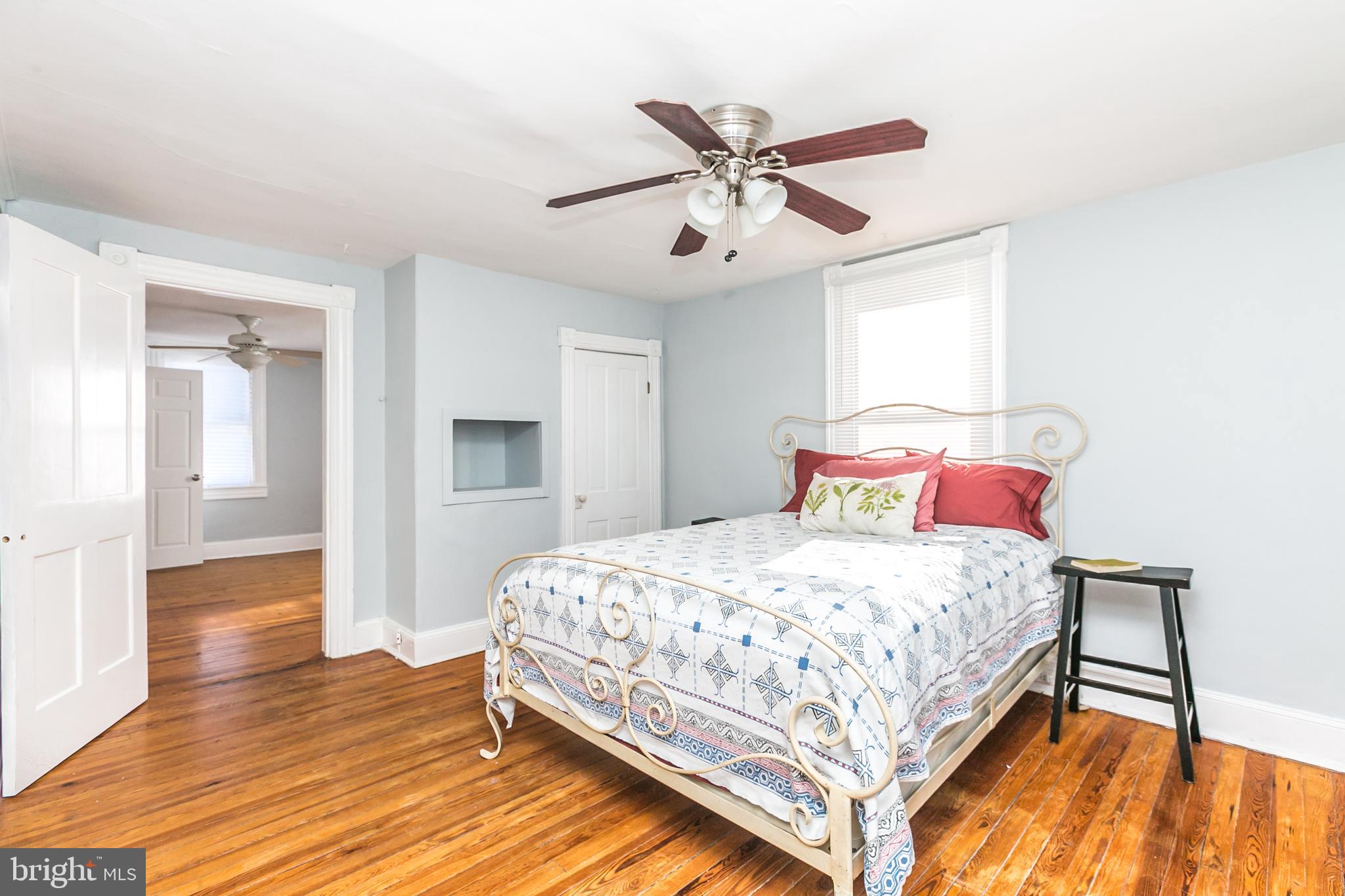 LAURAVILLE HISTORIC DISTRICT - Residential