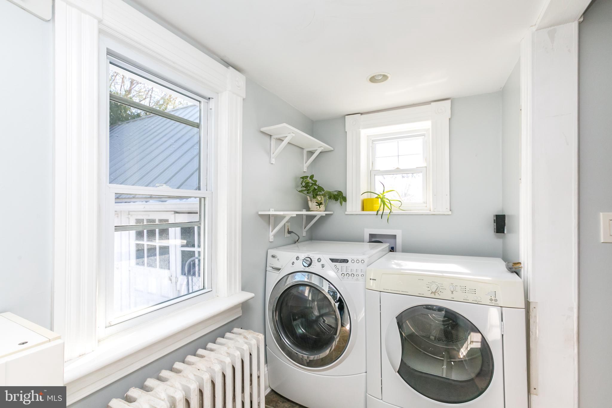 LAURAVILLE HISTORIC DISTRICT - Residential