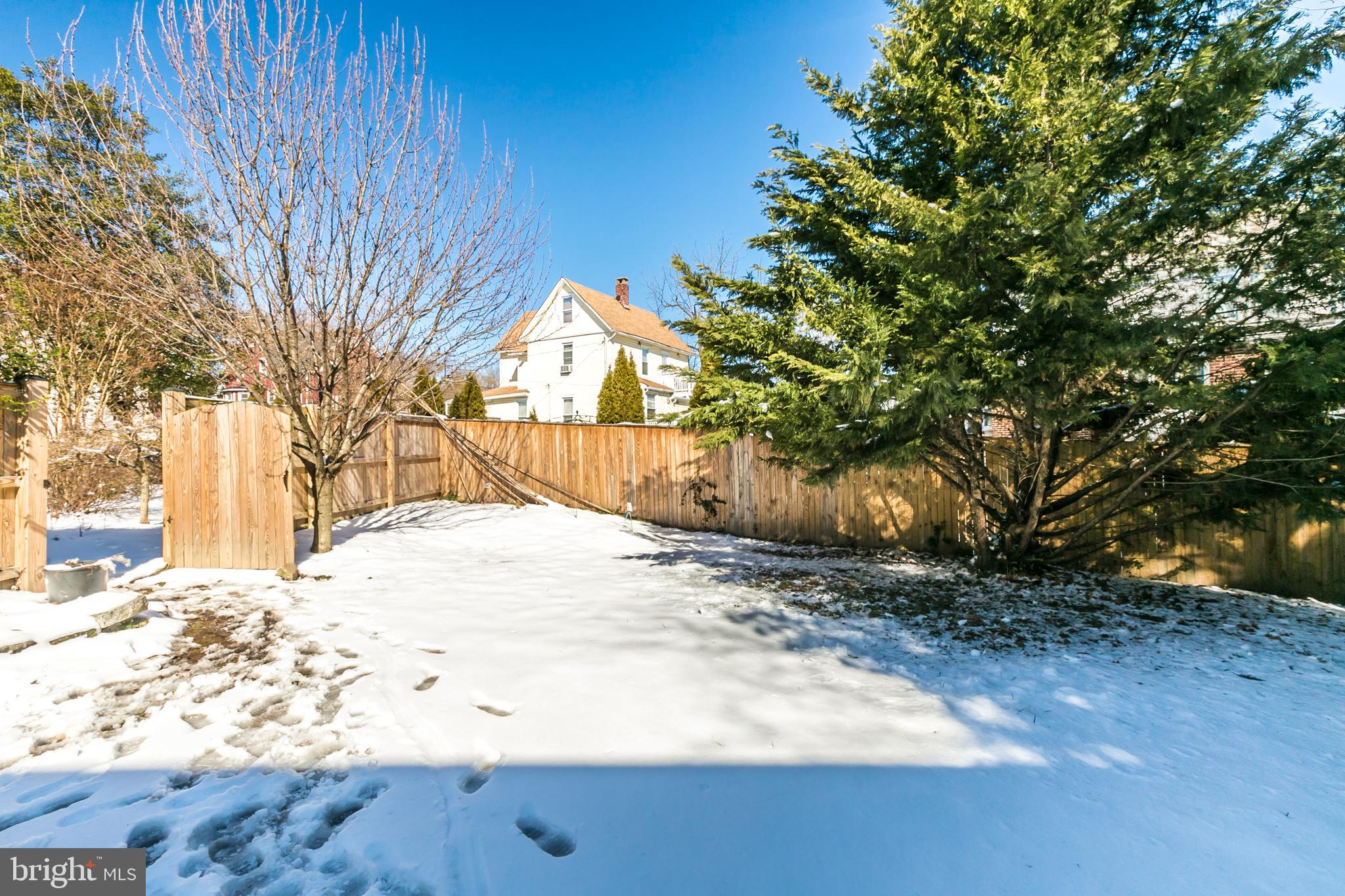 LAURAVILLE HISTORIC DISTRICT - Residential