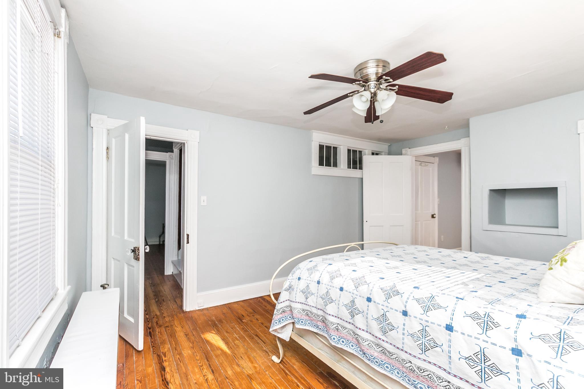 LAURAVILLE HISTORIC DISTRICT - Residential