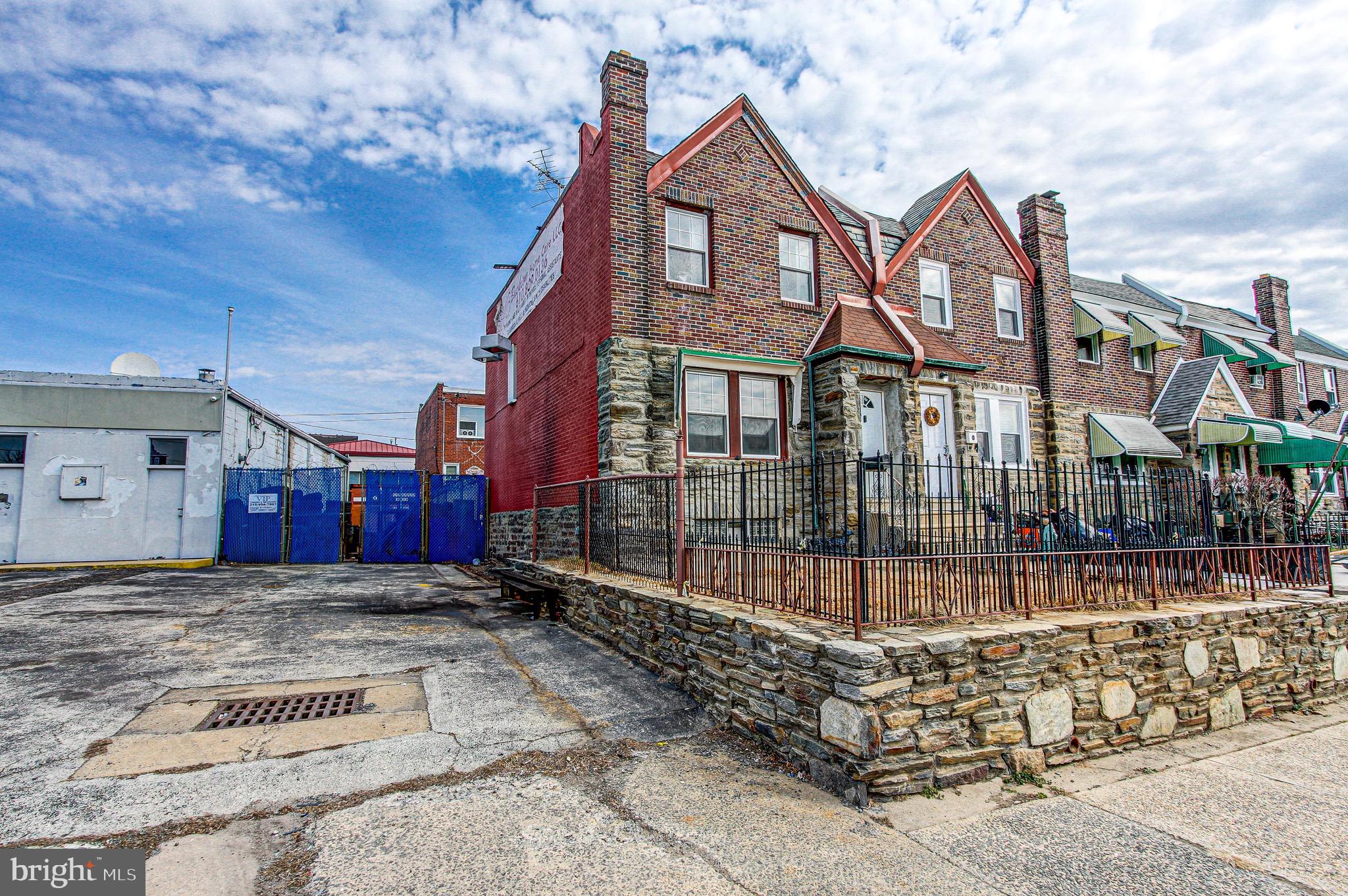 MAYFAIR - Residential