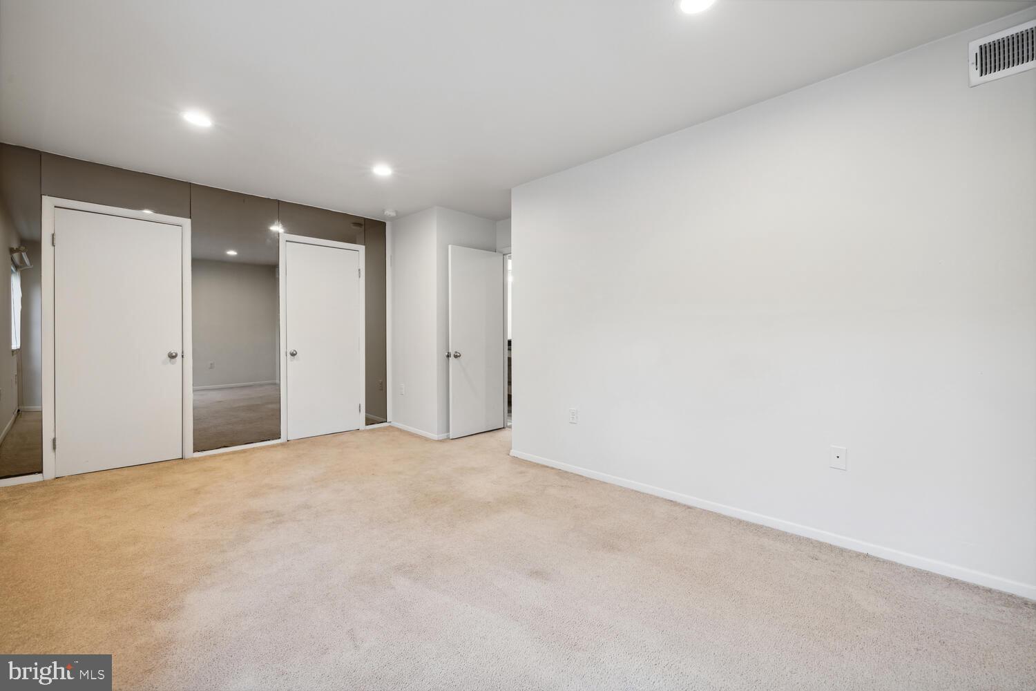 BETHESDA PARK - Residential