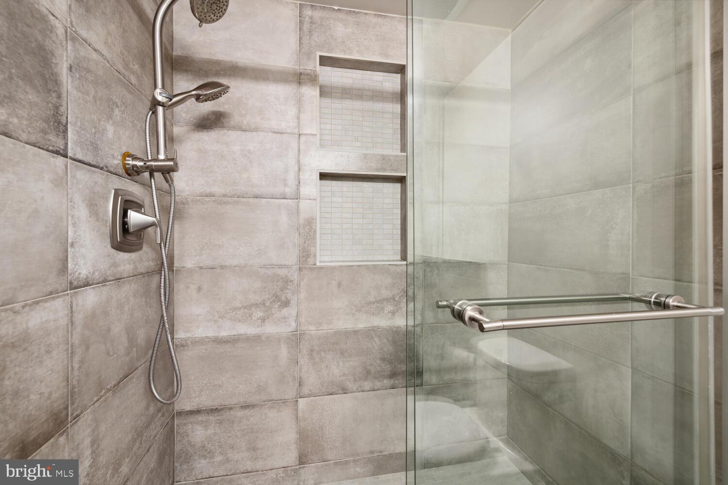 BETHESDA PARK - Residential