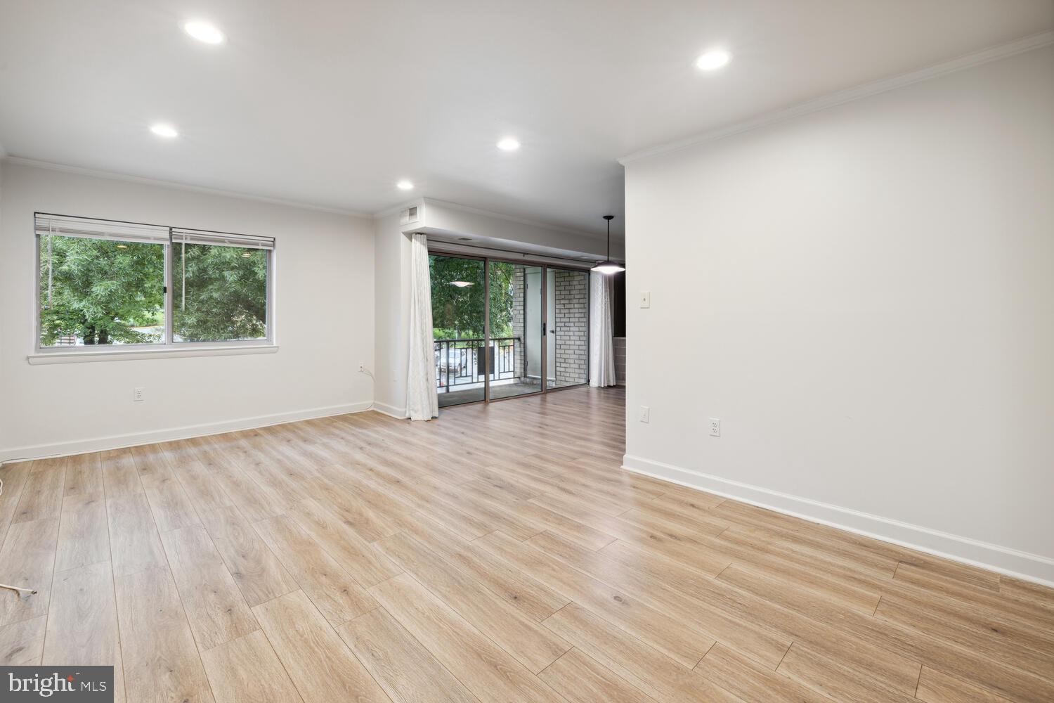 BETHESDA PARK - Residential