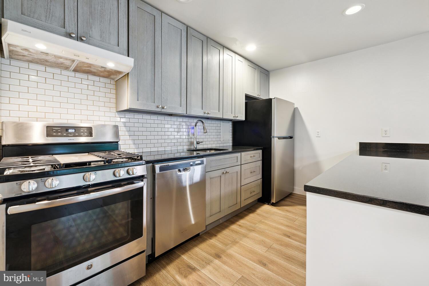 BETHESDA PARK - Residential