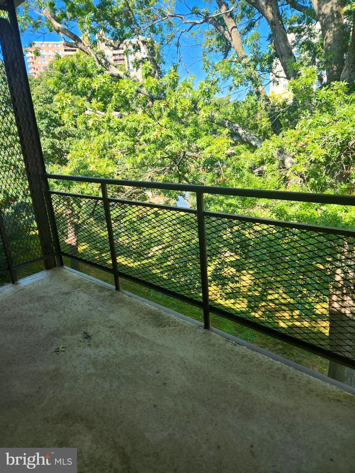 GROSVENOR PARK - Residential Lease