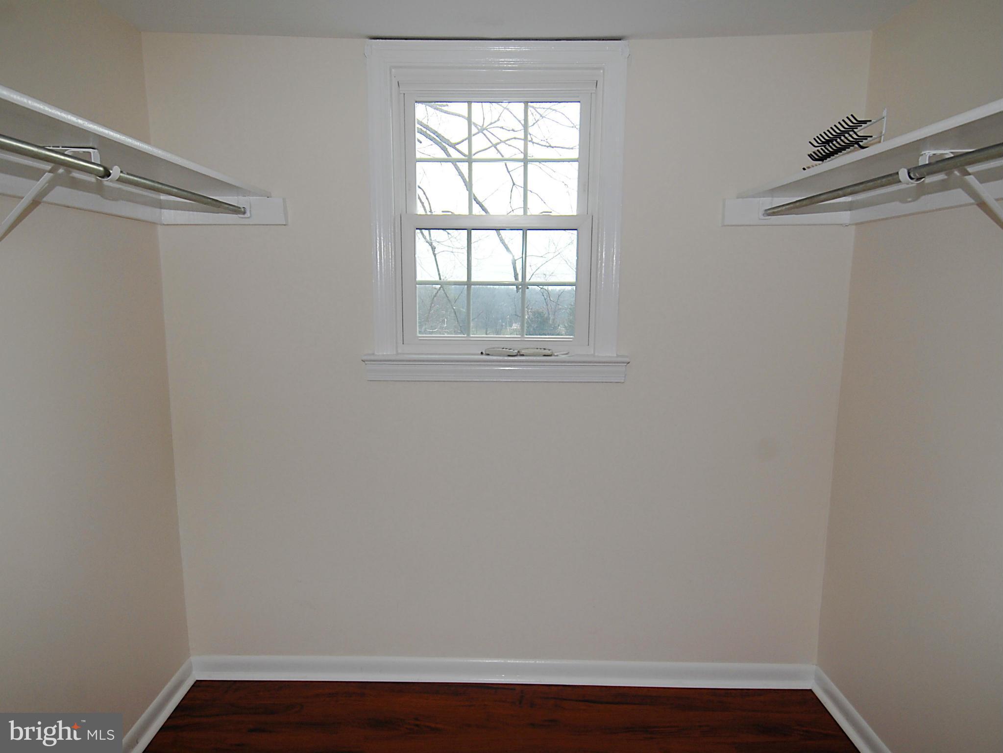 LYON PARK - Residential Lease