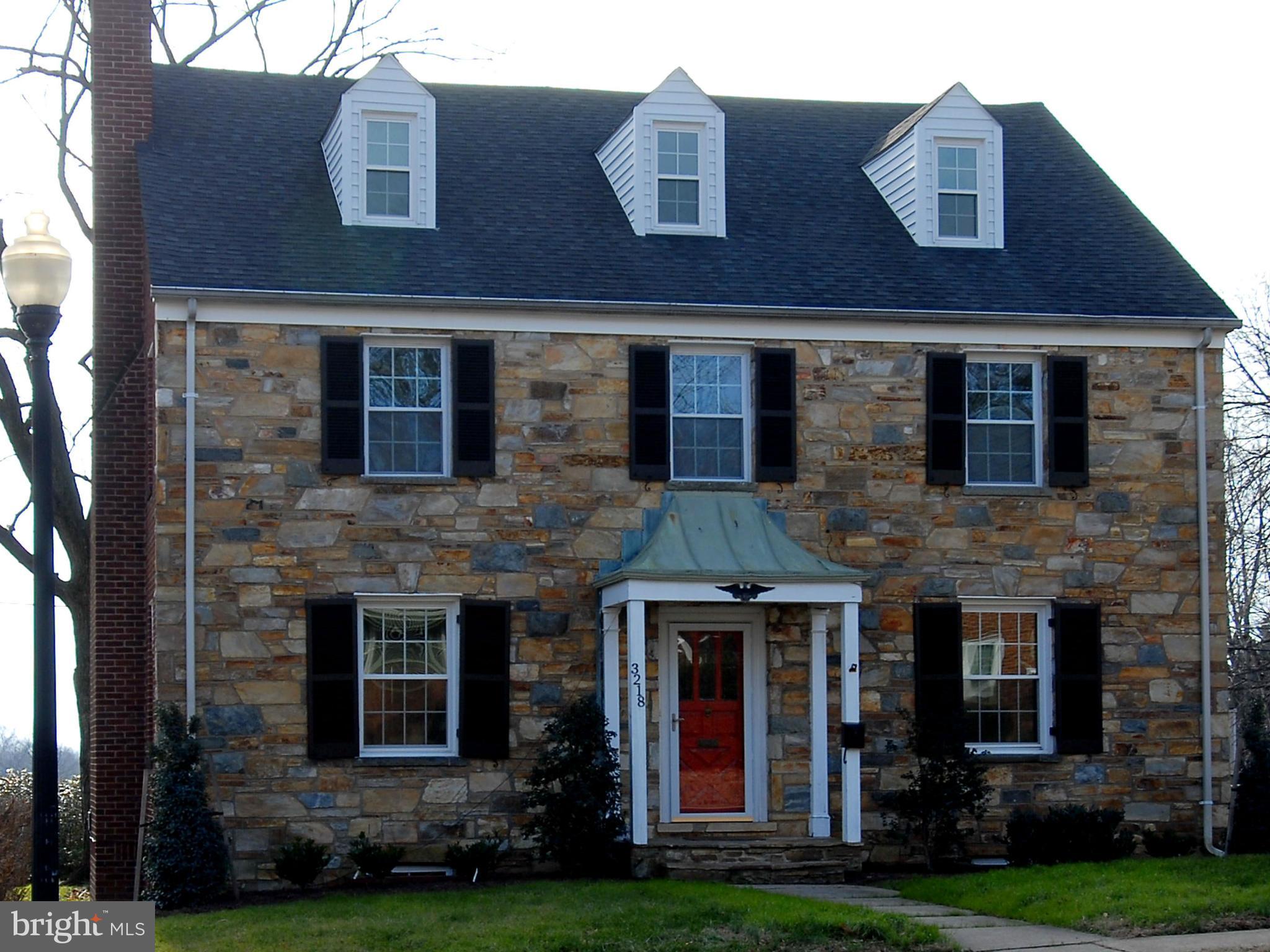 LYON PARK - Residential Lease