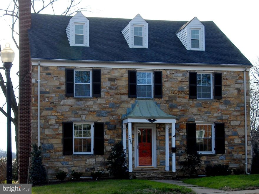 Gorgeous stone colonial. Huge amount of space! Hardwood floors throughout - 2 kitchens, 2 sunrooms, 2 living rooms, 3 fireplaces. Lyon Park - convenient to everything - close to Clarendon Metro/ restaurants/ stores. Unfinished basement is completely waterproofed. and great space as a game room or just storage. Kitchen on main level just remodeled. Professionally managed, Max 4 incomes to qualify