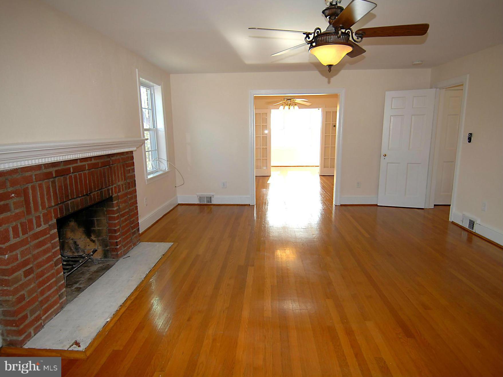LYON PARK - Residential Lease