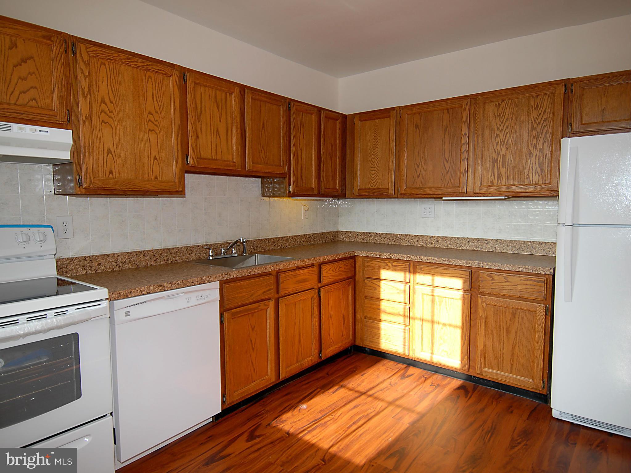 LYON PARK - Residential Lease