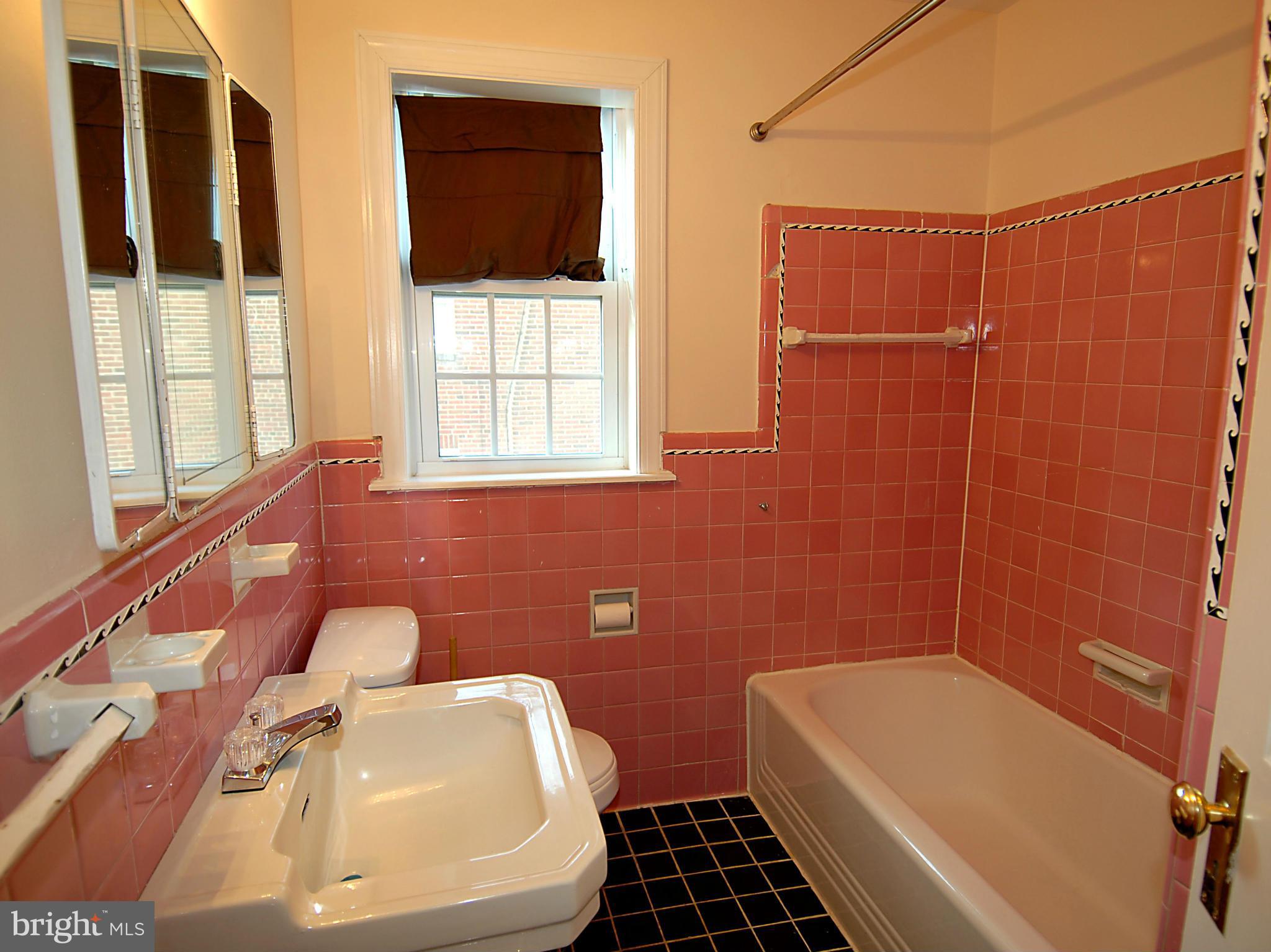 LYON PARK - Residential Lease