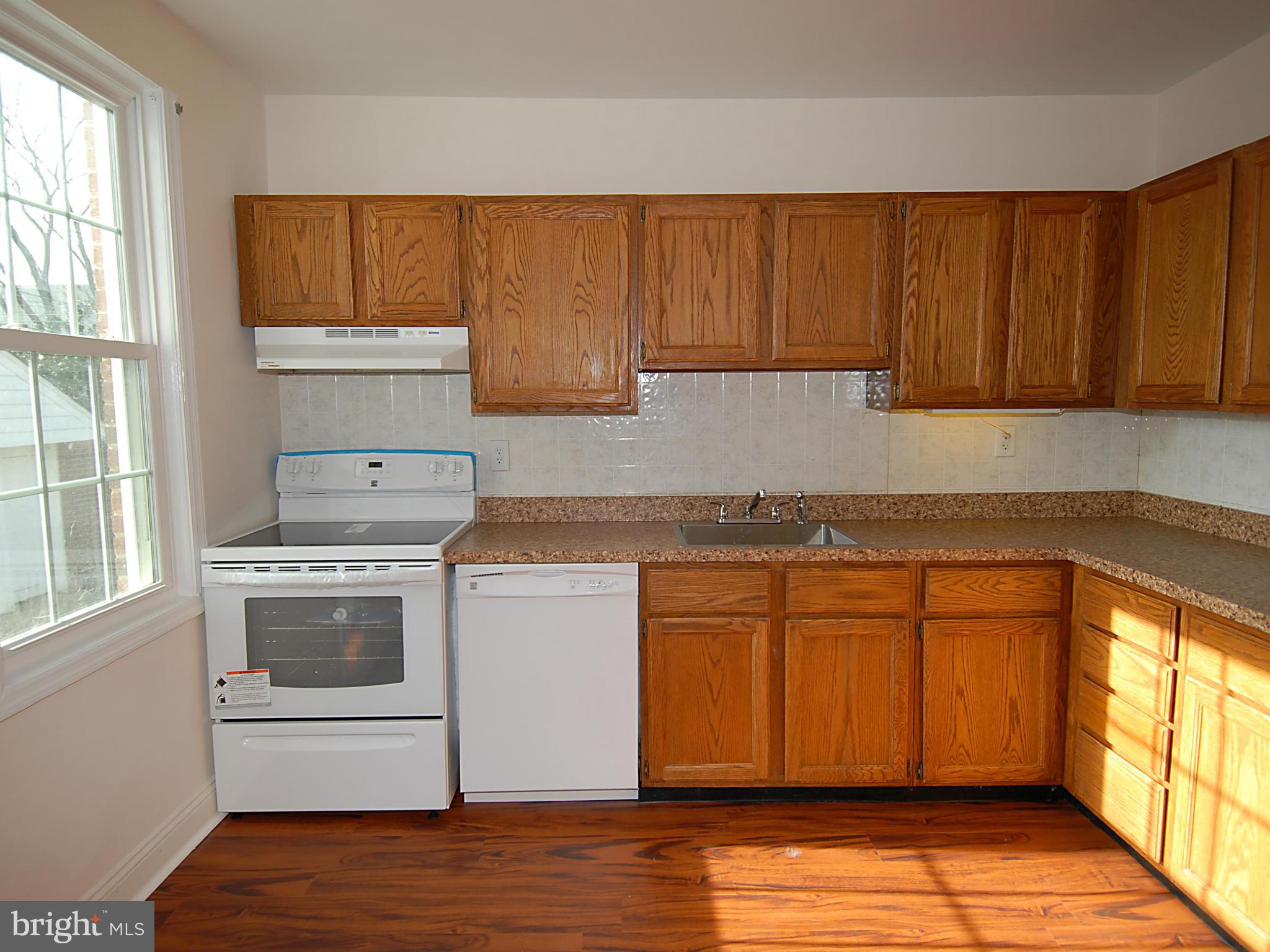 LYON PARK - Residential Lease